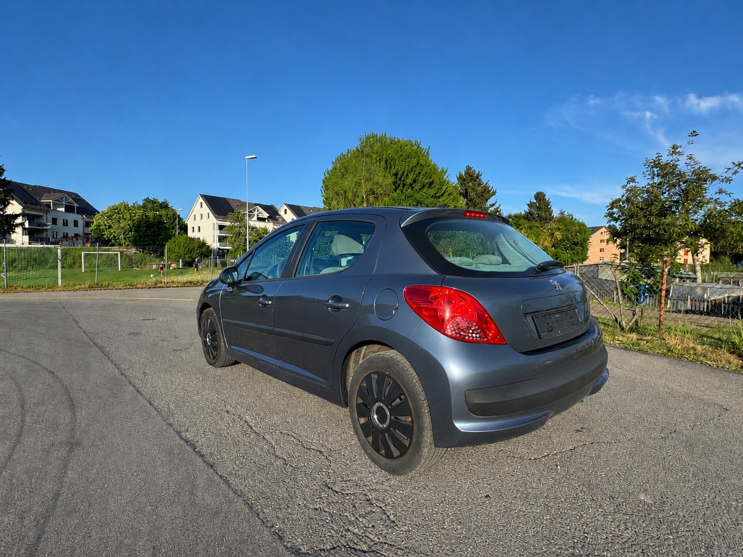 PEUGEOT 207 1.6 16V Sport Automatic-image-4