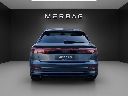 AUDI Q8 55 TFSI e quattro PHEV-image-5