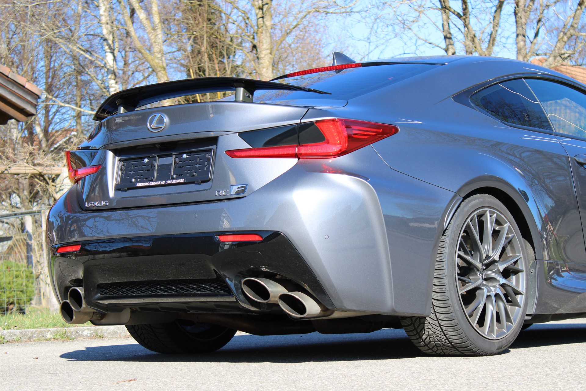 LEXUS RC F 5.0 V8 Carbon Automatic-image-8