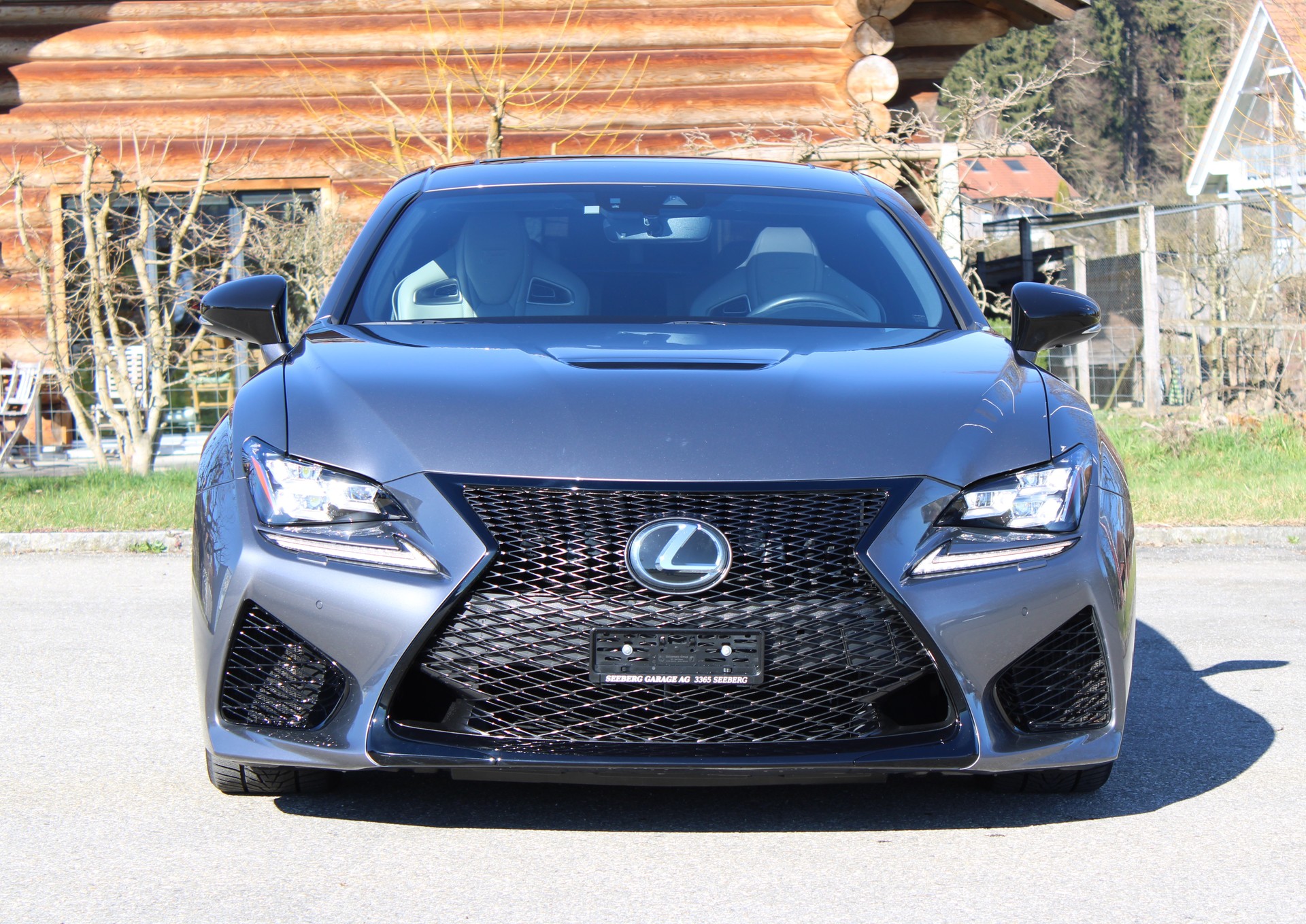 LEXUS RC F 5.0 V8 Carbon Automatic-image-3