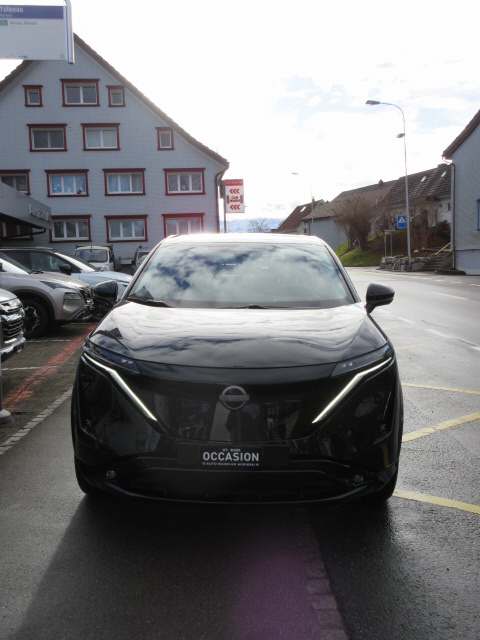 NISSAN Ariya Evolve-showroom-element-2