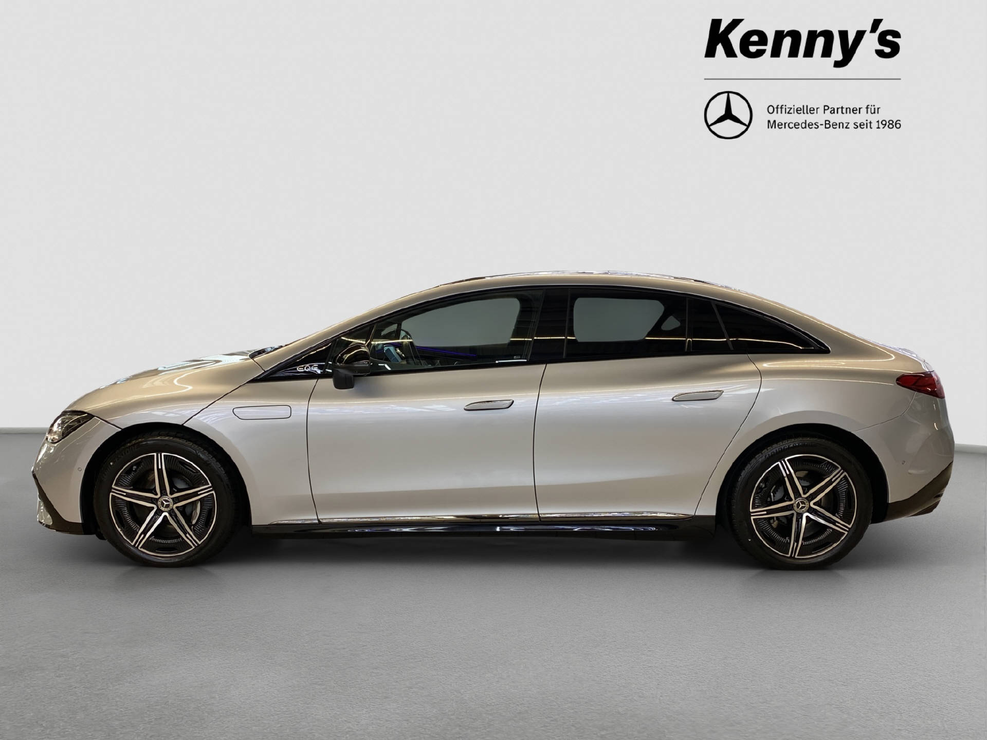 MERCEDES-BENZ EQE 350 Executive Edition AMG Line 4MATIC-showroom-element-2