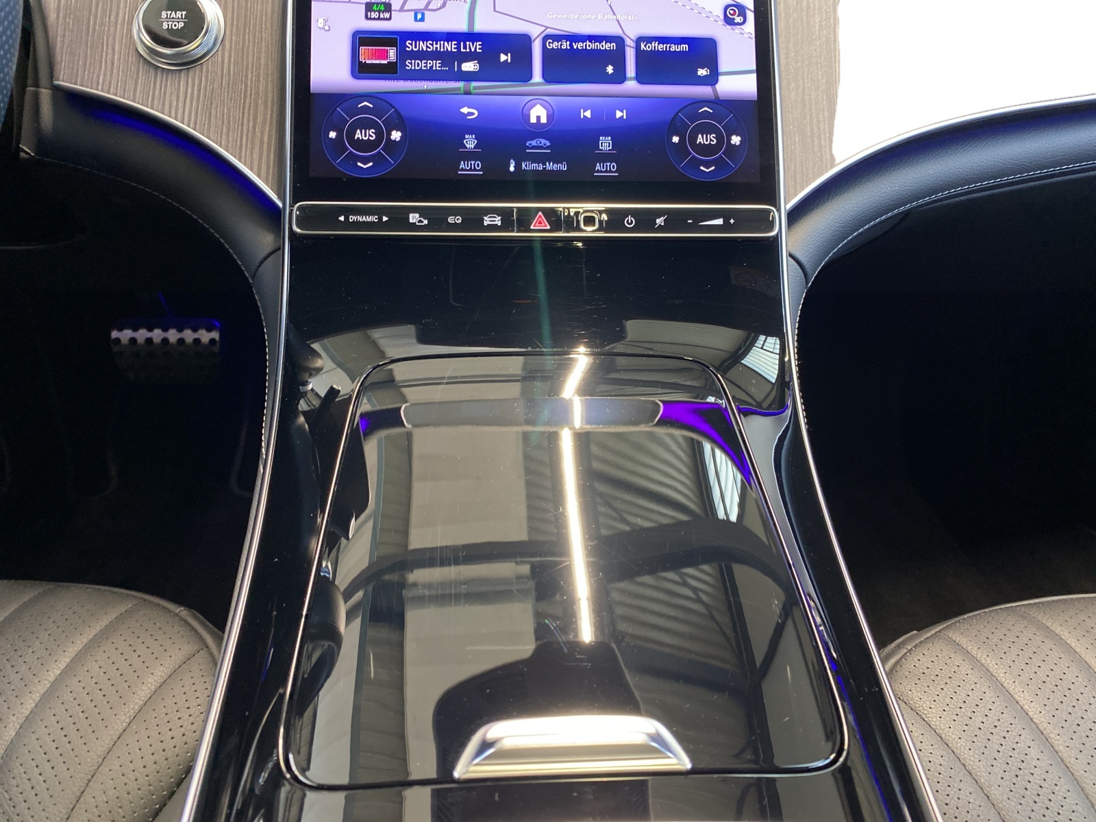 MERCEDES-BENZ EQE 350 Executive Edition AMG Line 4MATIC-image-10