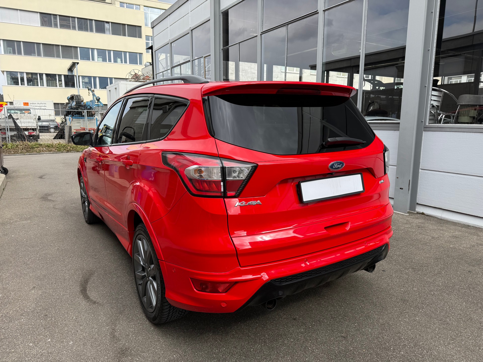 FORD Kuga 2.0 TDCi ST Line High 4WD PowerShift *CH Fahrzeug *Frisch ab MFK *8 Fach bereift *AHK 2'100 Kg *Isofix *Abstandr.-image-5