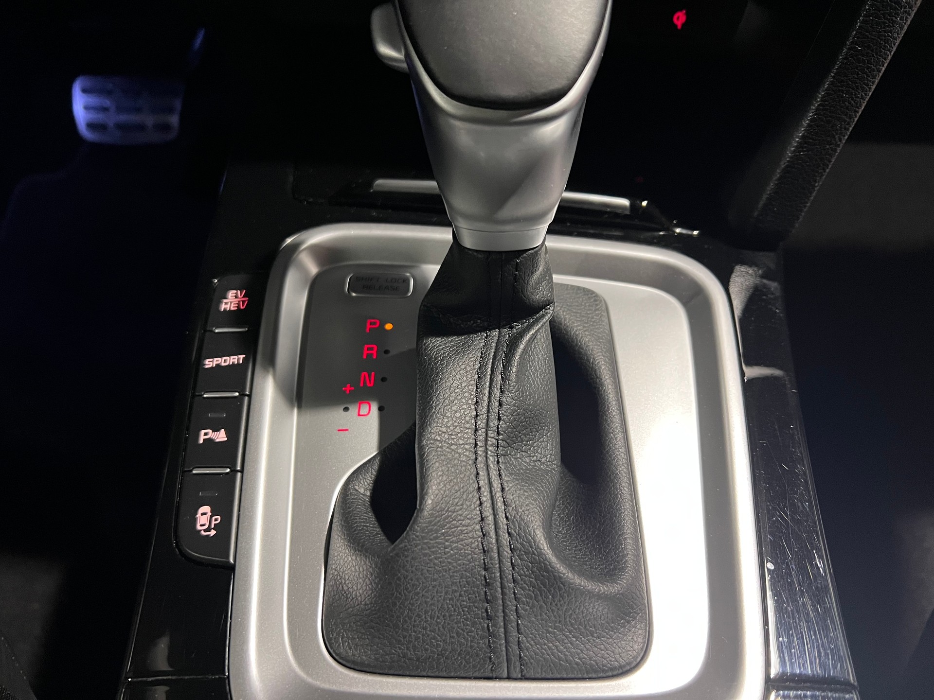 KIA Xceed 1.6 GDi Plug-in Hybrid Style DCT-image-25