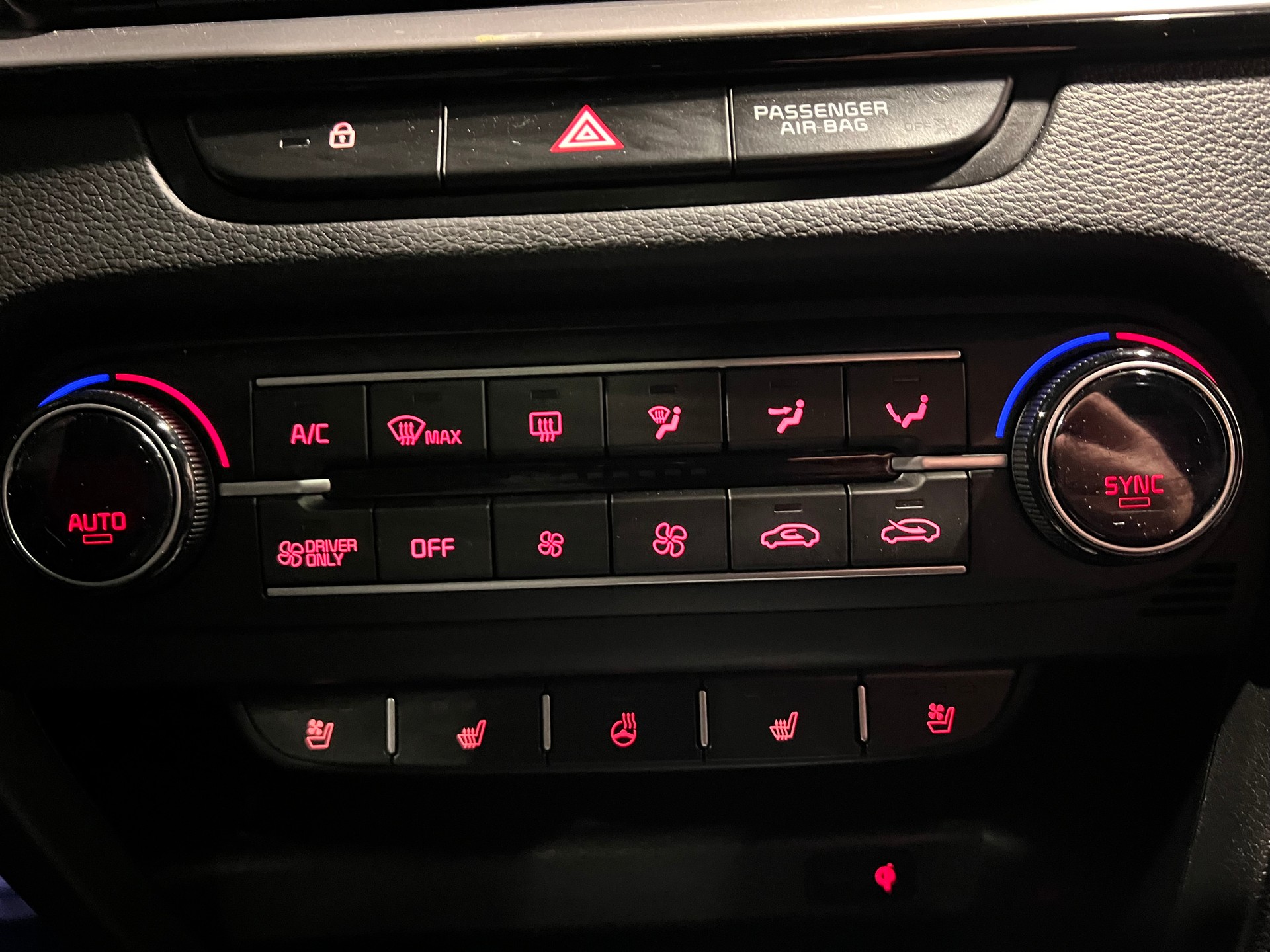KIA Xceed 1.6 GDi Plug-in Hybrid Style DCT-image-21