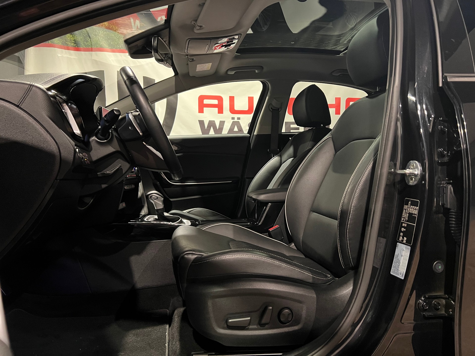 KIA Xceed 1.6 GDi Plug-in Hybrid Style DCT-image-11