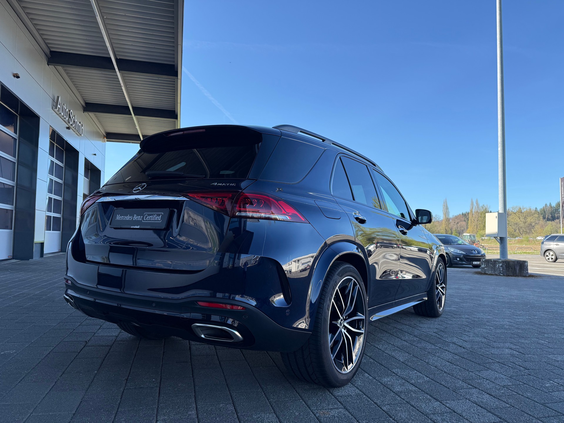 MERCEDES-BENZ GLE 450 4Matic AMG Line 9G-Tronic-showroom-element-1