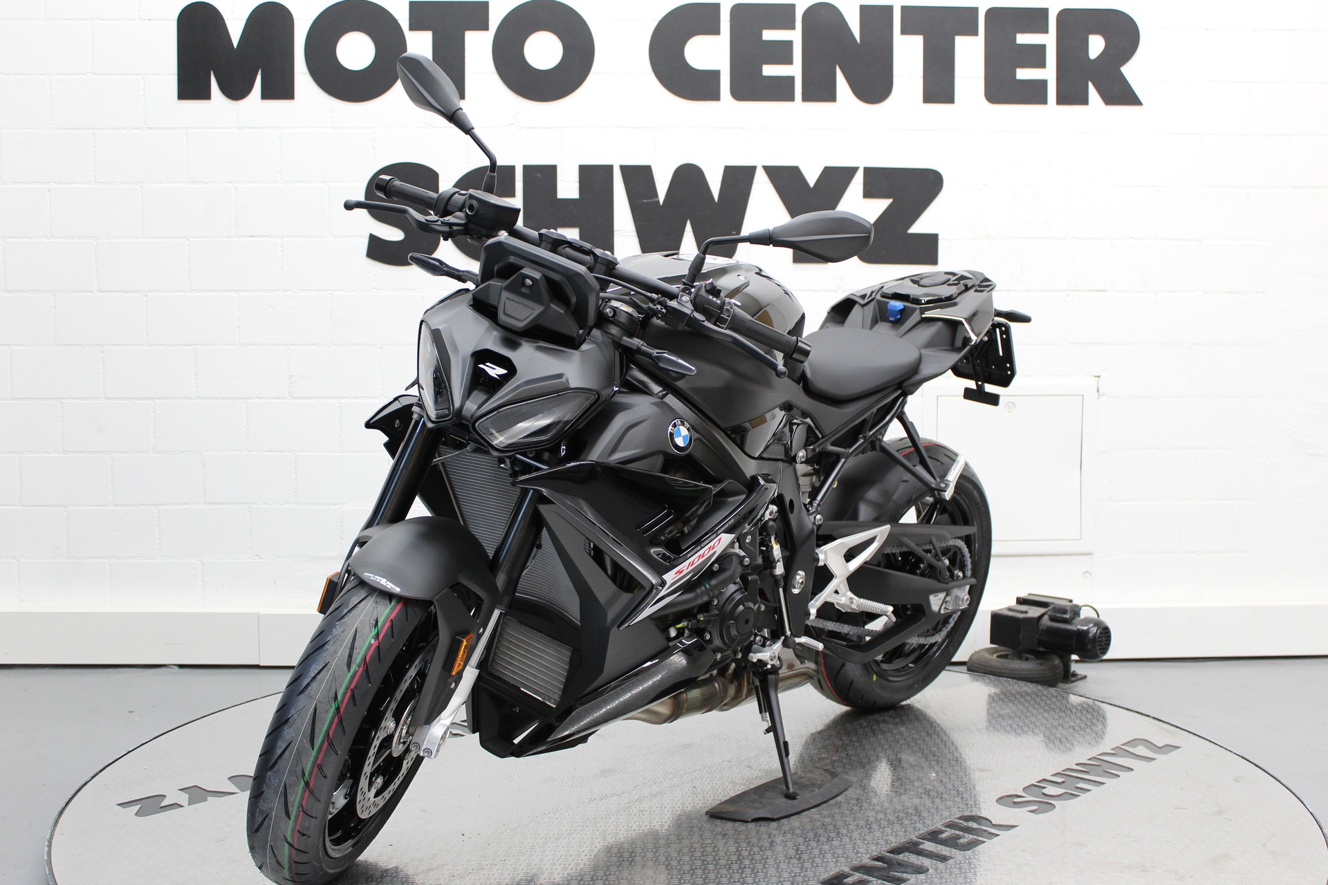 BMW S 1000 R-image-2