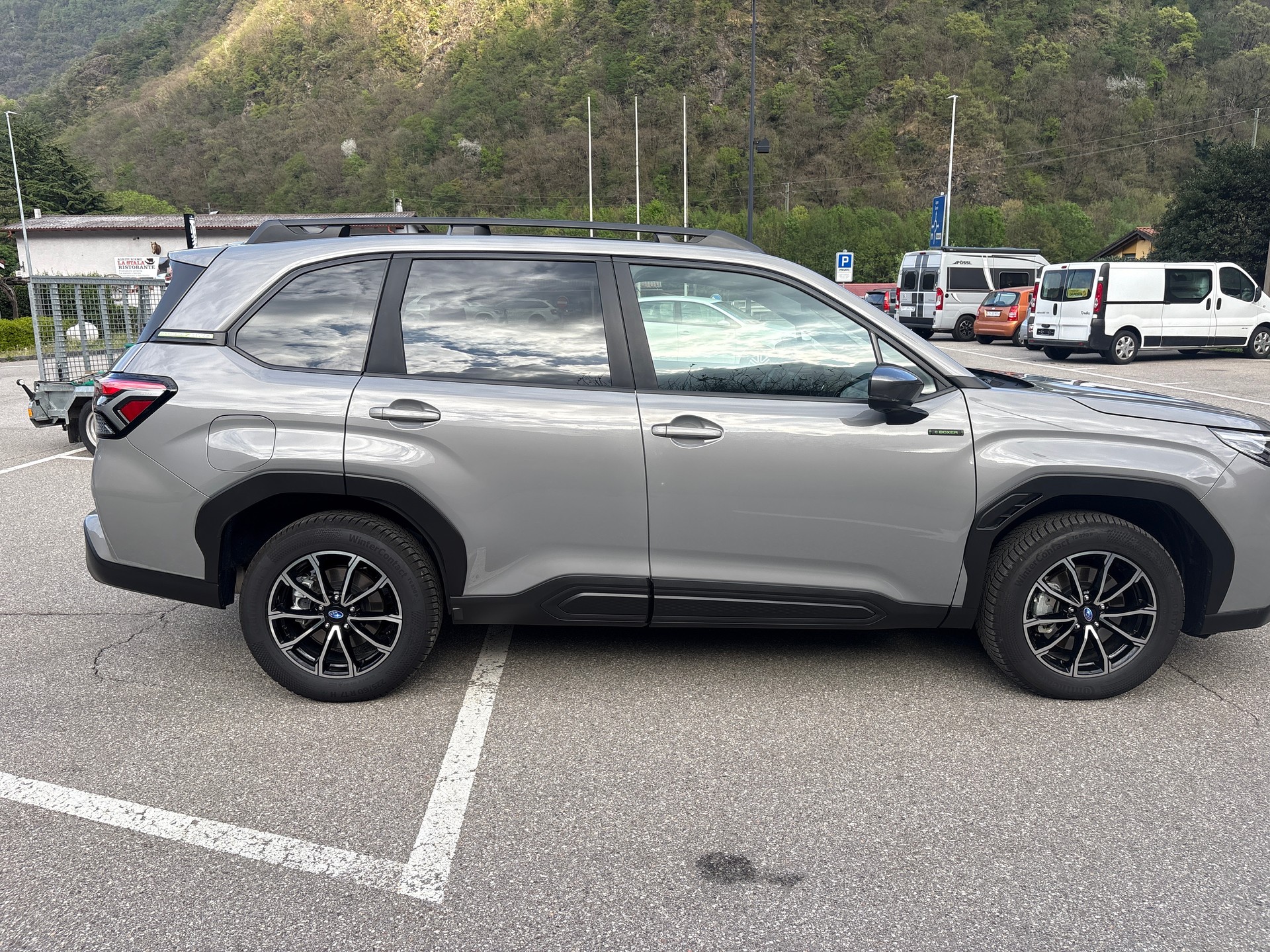 SUBARU Forester 2.0i e-Boxer Sport Lineartronic-image-6