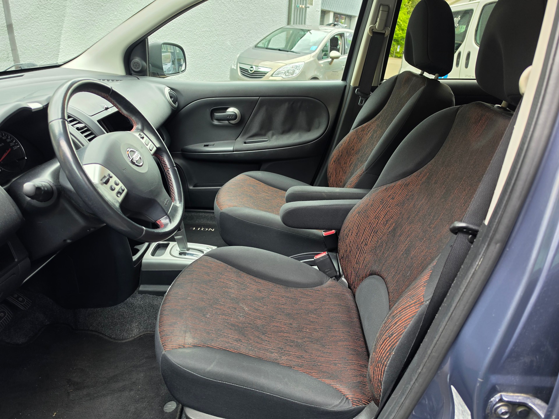 NISSAN Note 1.6 tekna Automatic-image-3