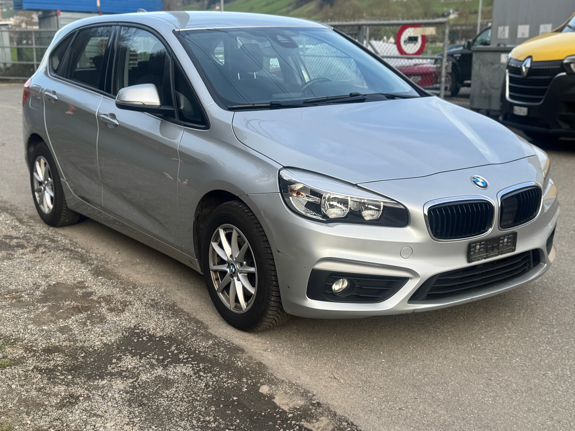 BMW 218d Active Tourer Steptronic-image-3