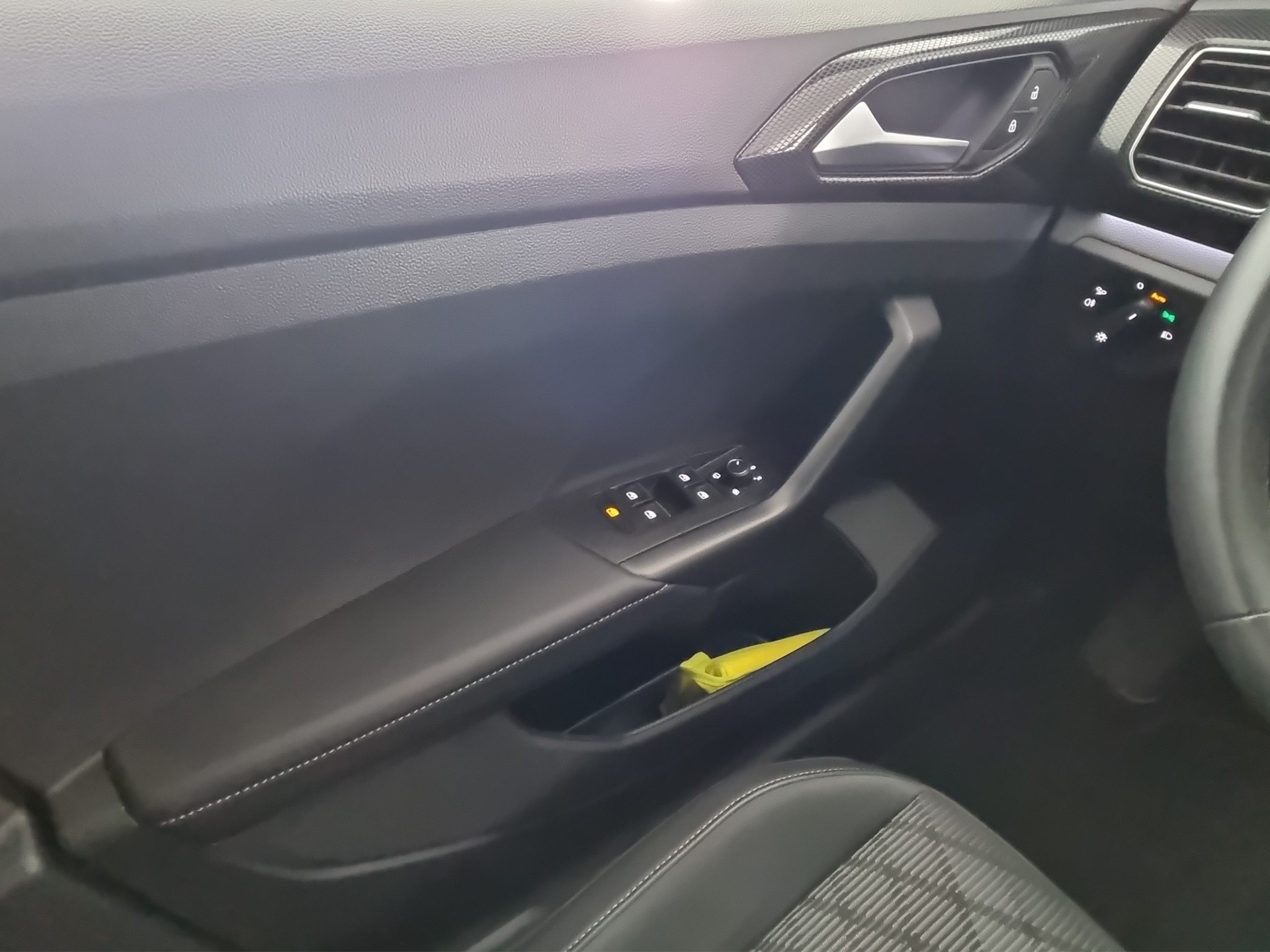 VW T-Cross 1.5 TSI R-Line DSG-image-11