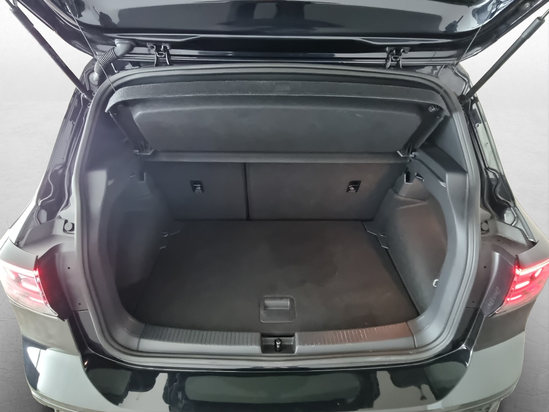 VW T-Cross 1.5 TSI R-Line DSG-image-15