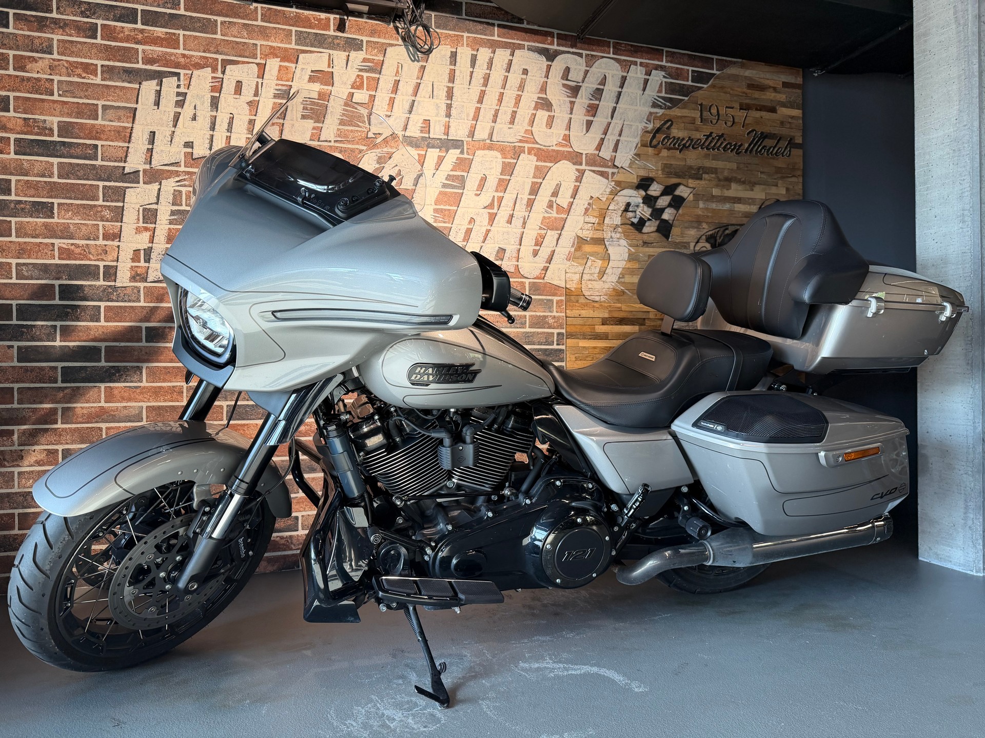 HARLEY-DAVIDSON FLHXSE Street Glide CVO 121-image-0