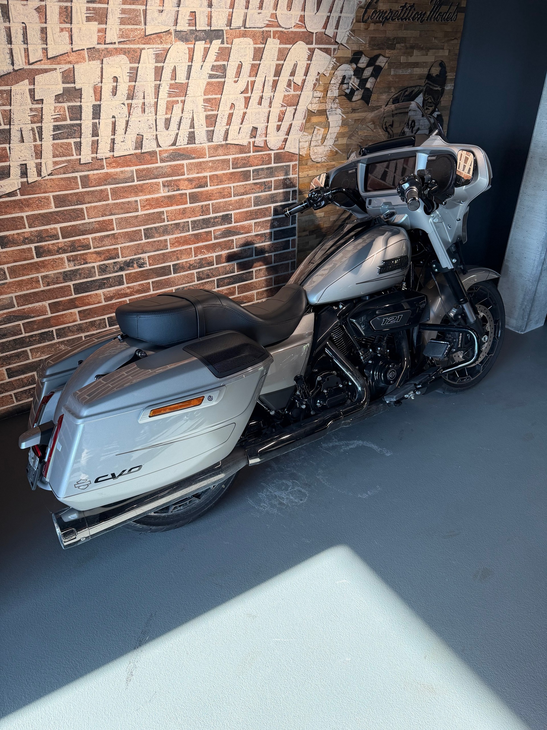 HARLEY-DAVIDSON FLHXSE Street Glide CVO 121-image-13