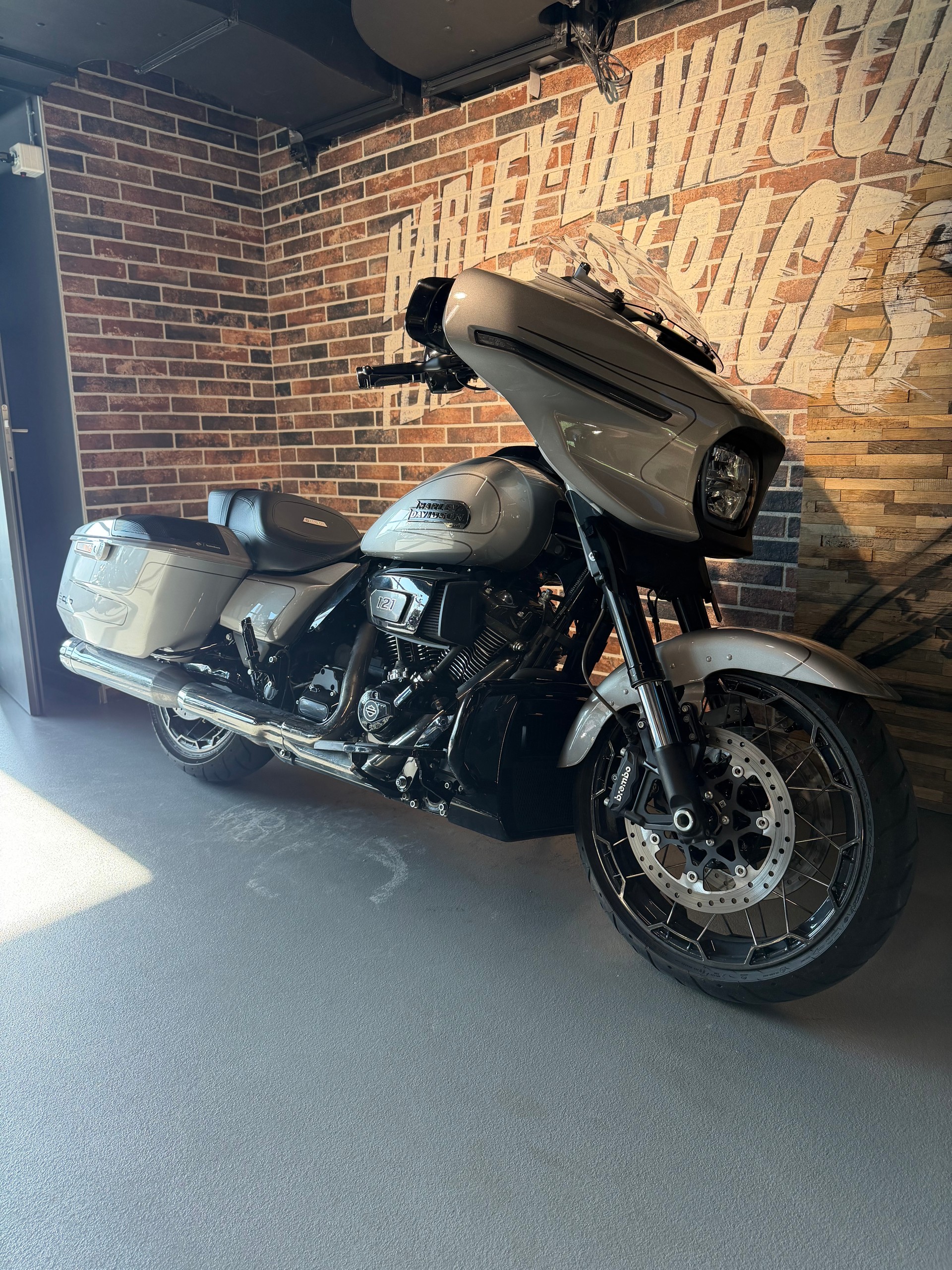 HARLEY-DAVIDSON FLHXSE Street Glide CVO 121-image-9