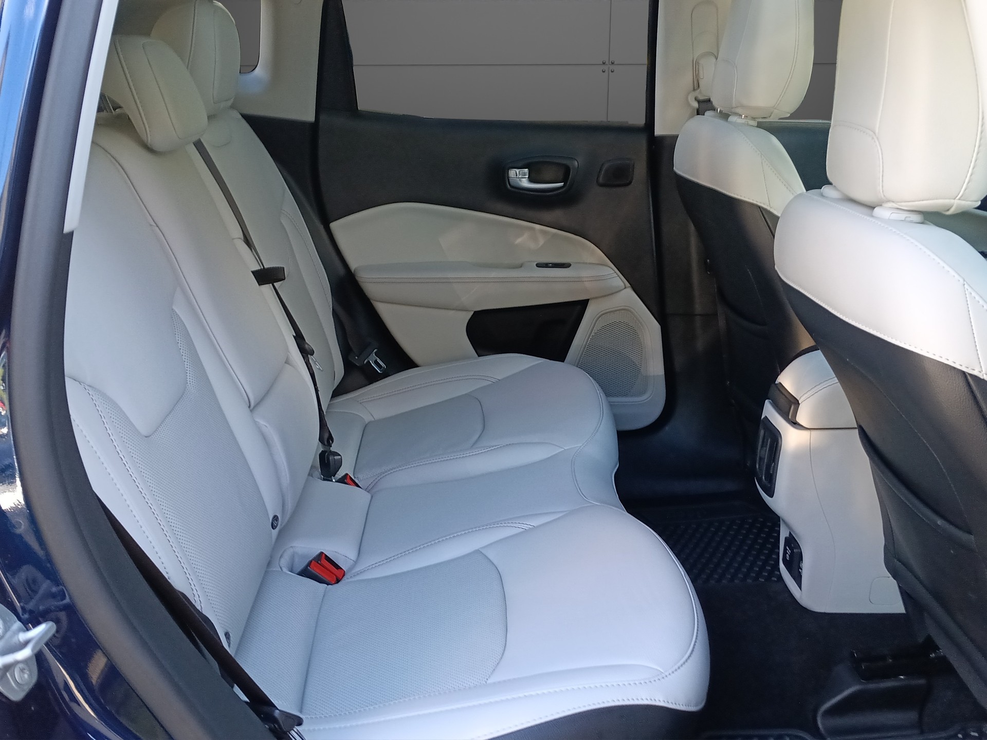 JEEP Compass 1.4 Turbo Limited AWD 9ATX-image-16