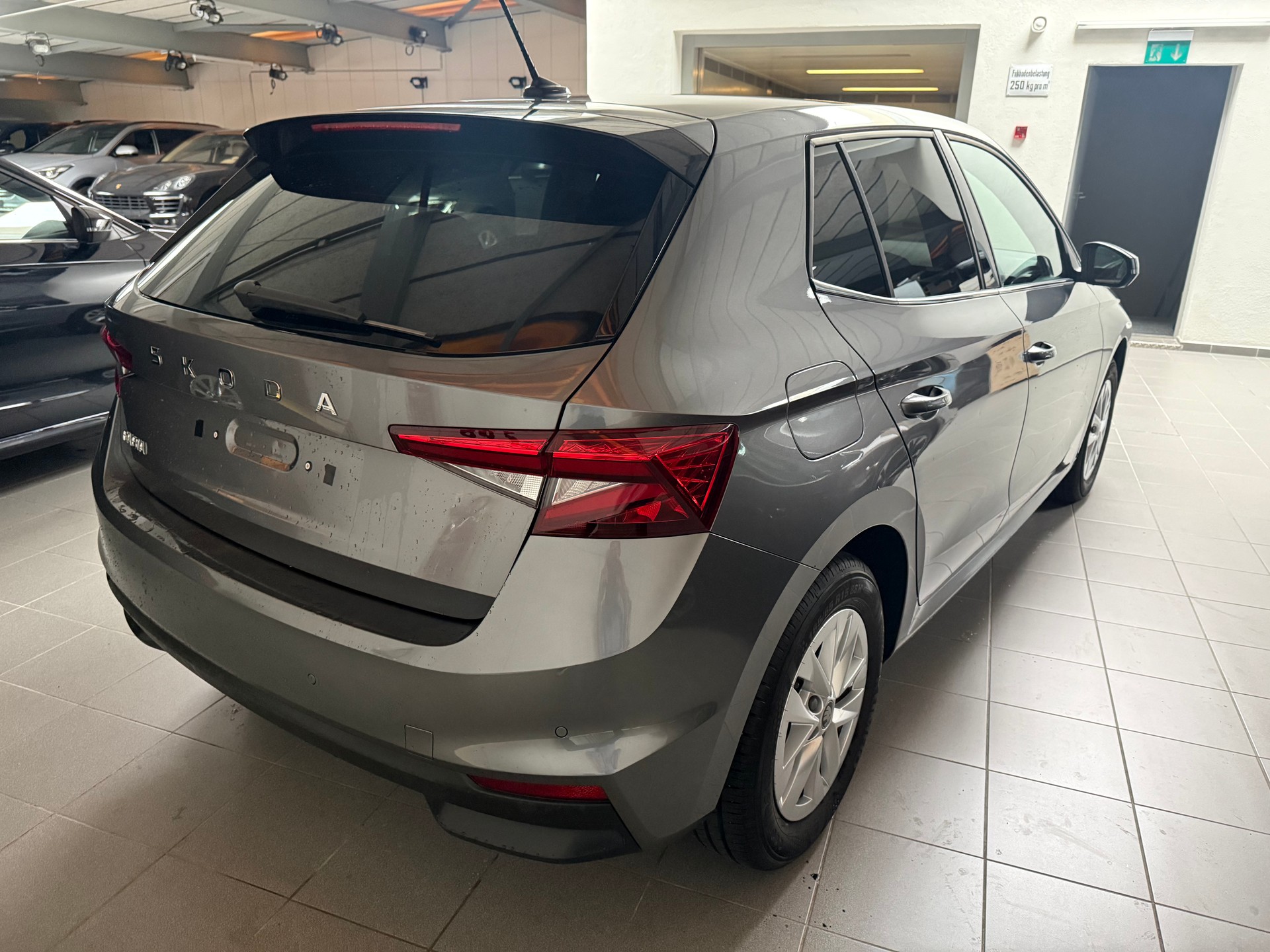 SKODA Fabia 1.0 TSI Dynamic DSG-image-9