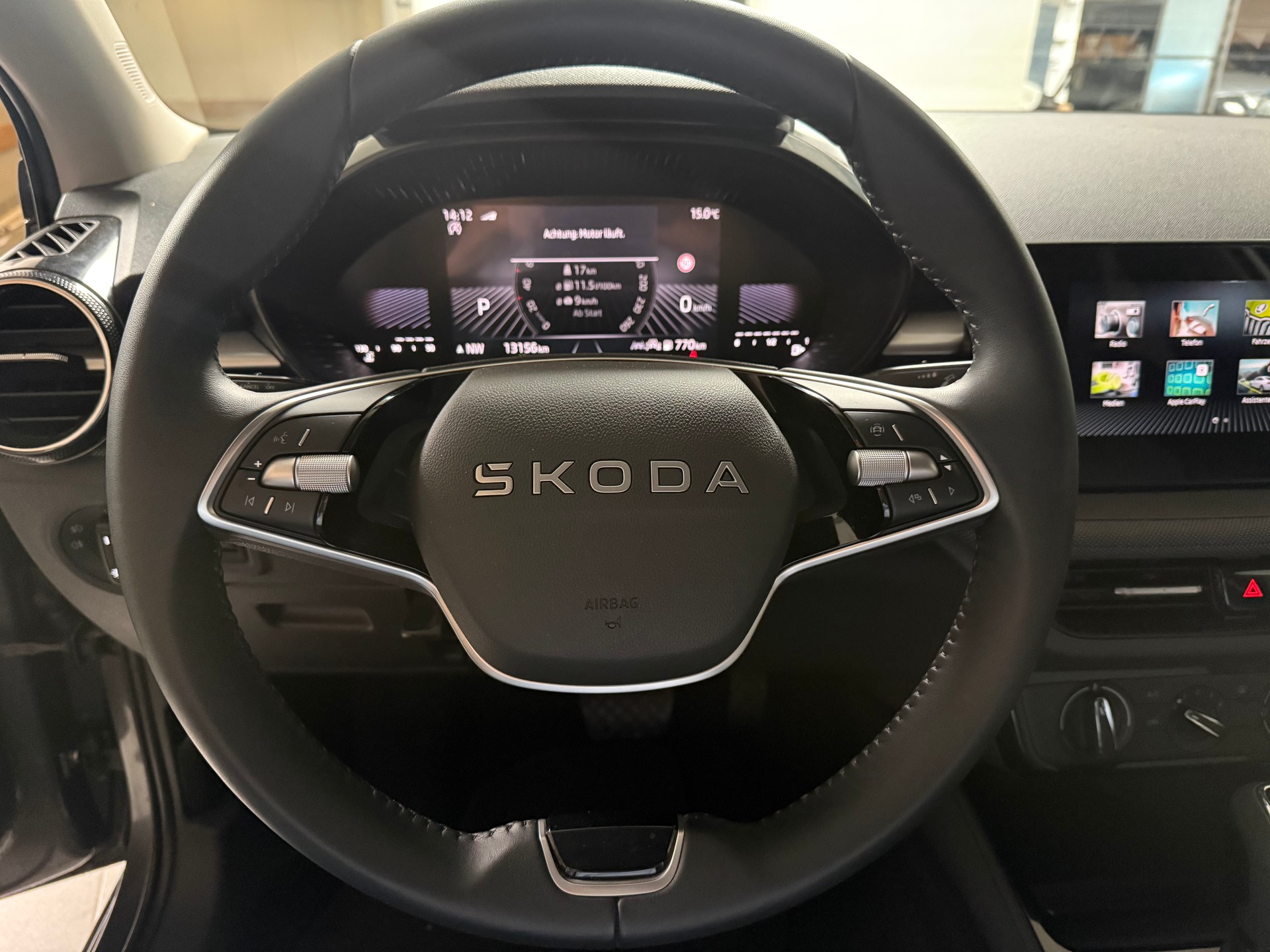 SKODA Fabia 1.0 TSI Dynamic DSG-image-15