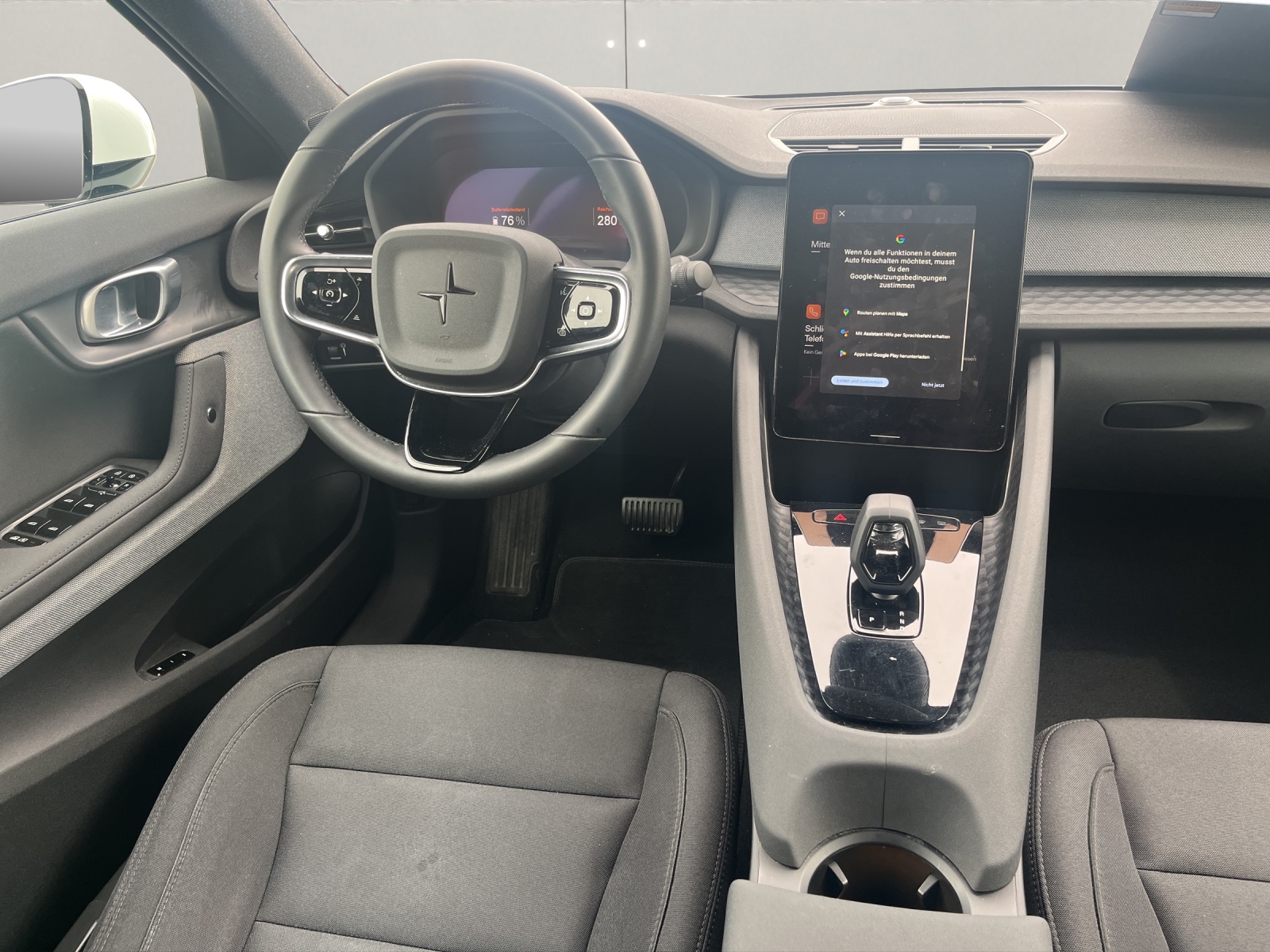 POLESTAR 2 Long Range Dual Motor-image-15