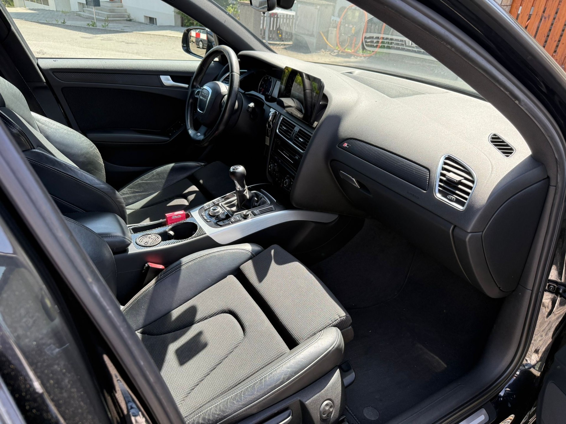 AUDI A4 Avant 2.0 TFSI Style-image-7