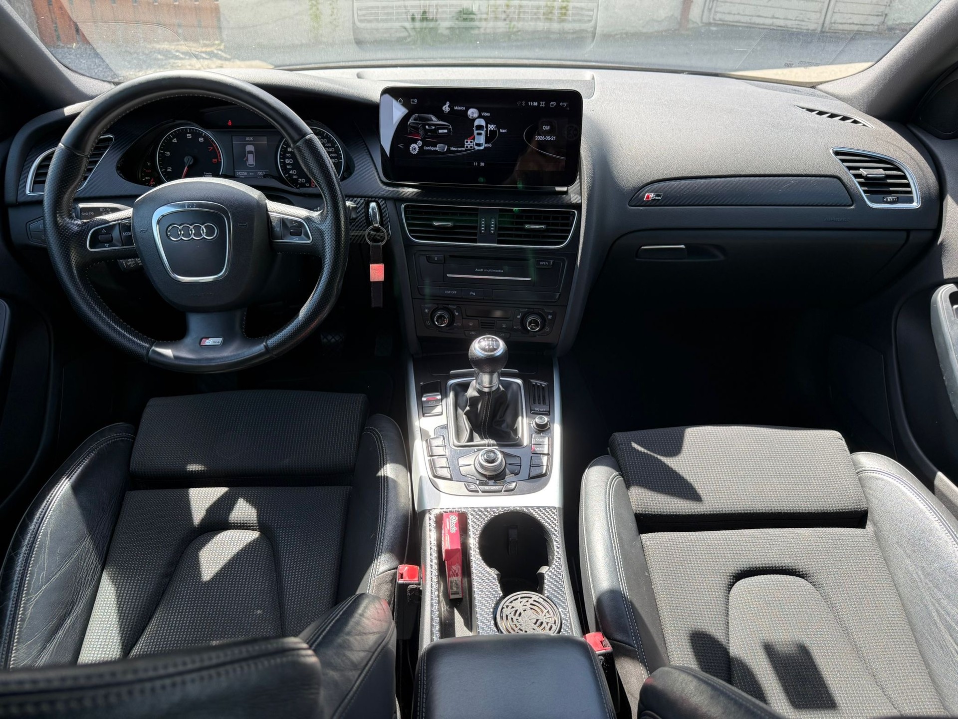 AUDI A4 Avant 2.0 TFSI Style-image-10