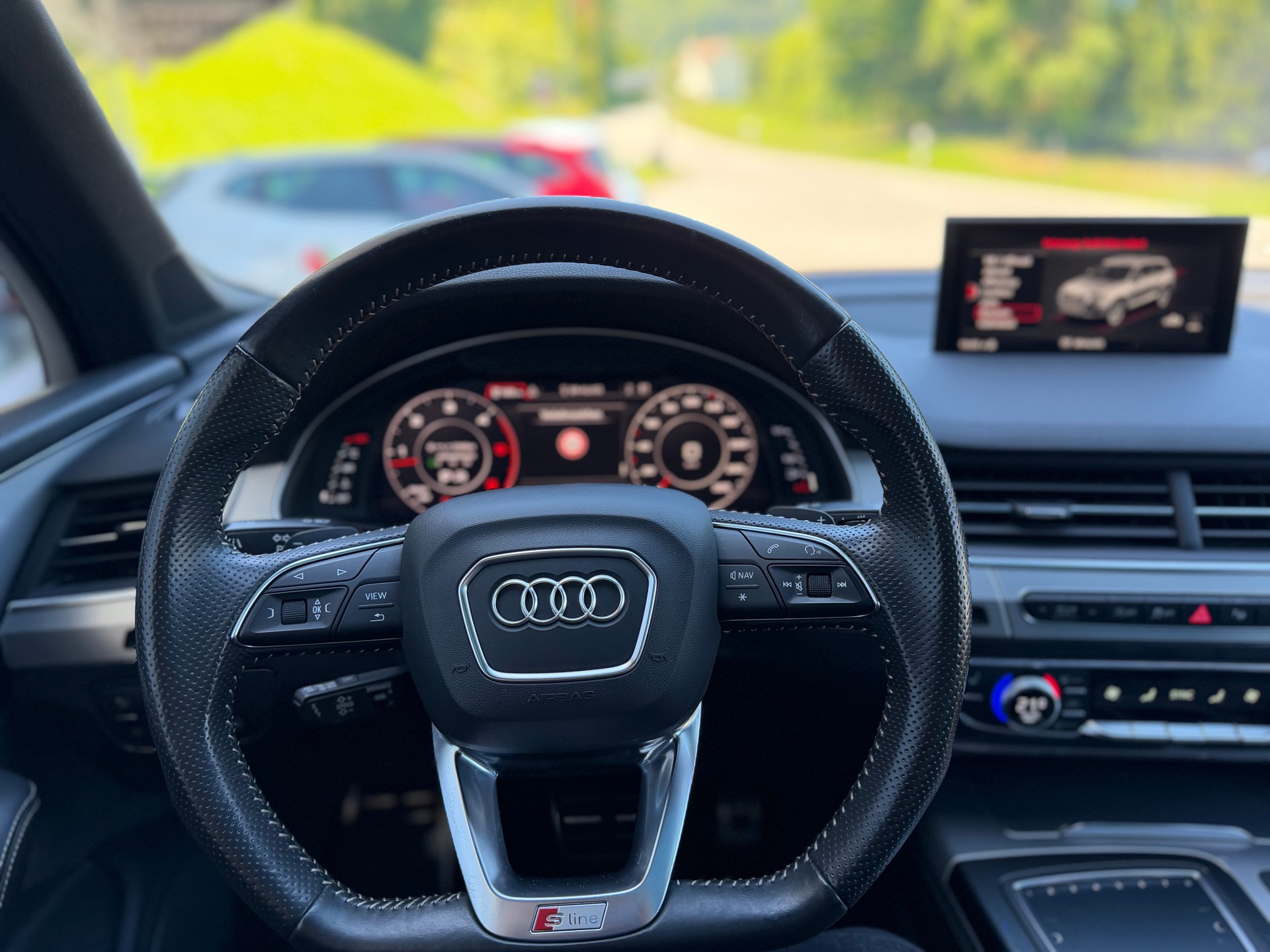 AUDI Q7 3.0 TDI quattro tiptronic S-Line-image-23