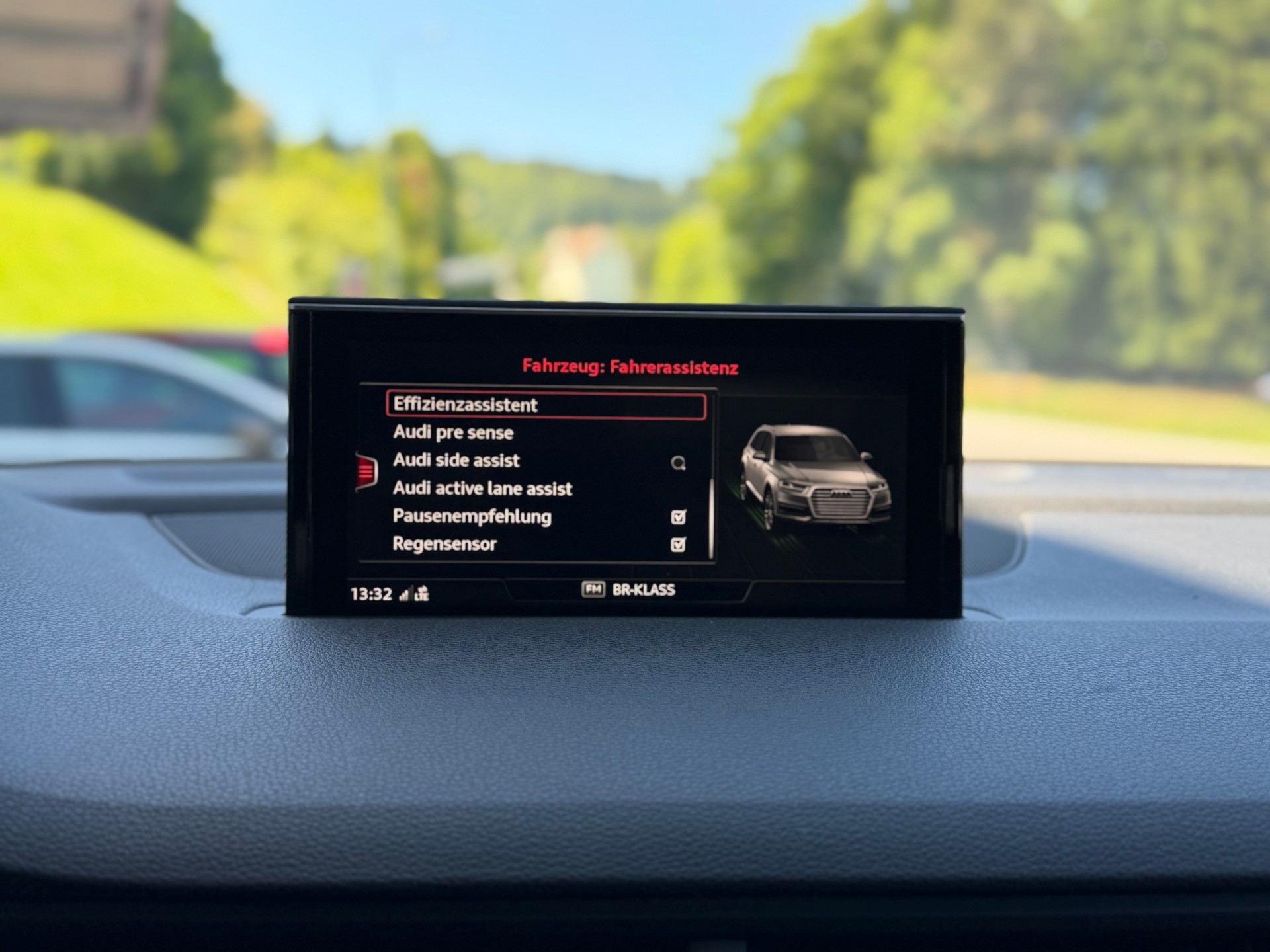 AUDI Q7 3.0 TDI quattro tiptronic S-Line-image-30
