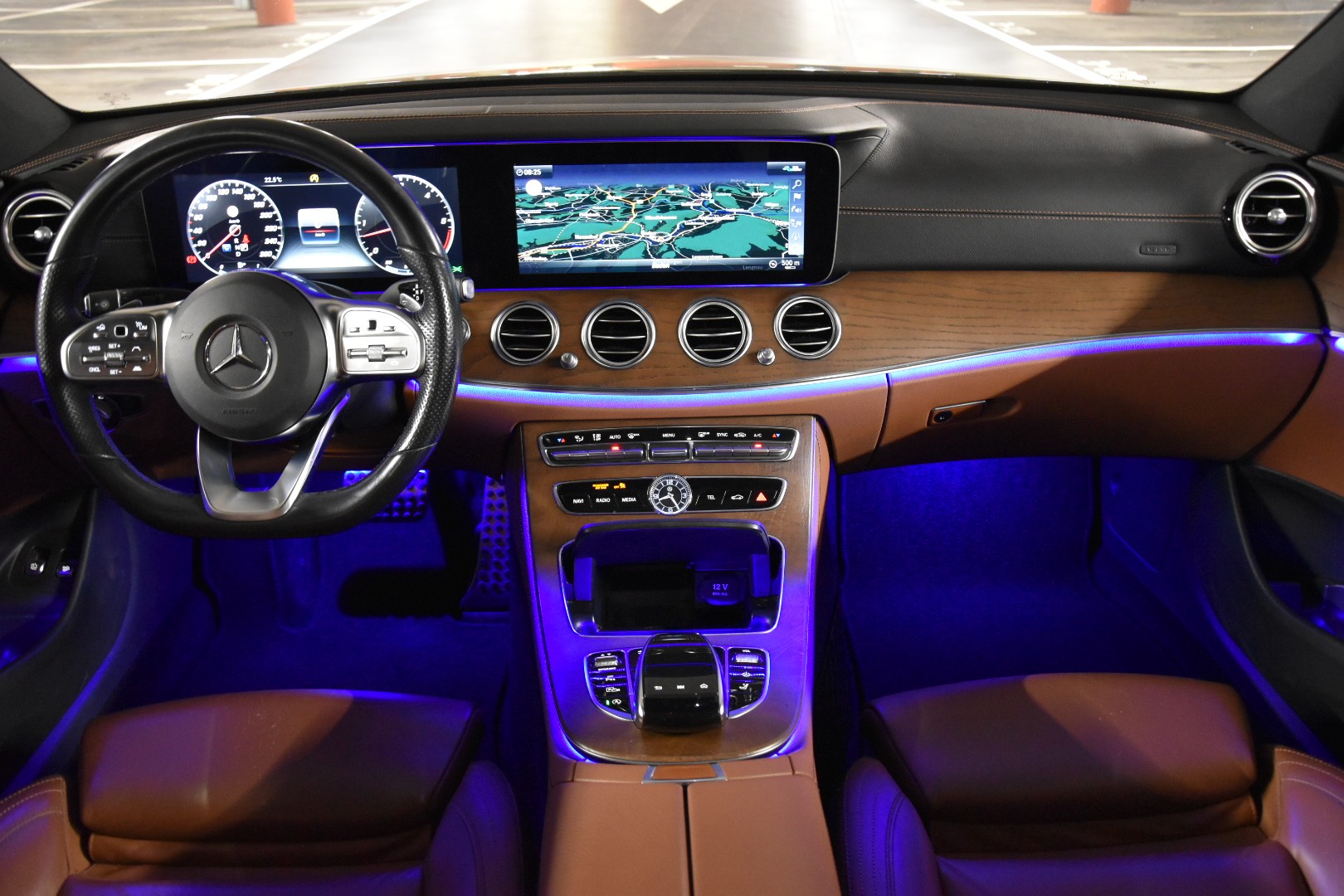 MERCEDES-BENZ E 350 d Avantgarde 4Matic 9G-Tronic-image-14