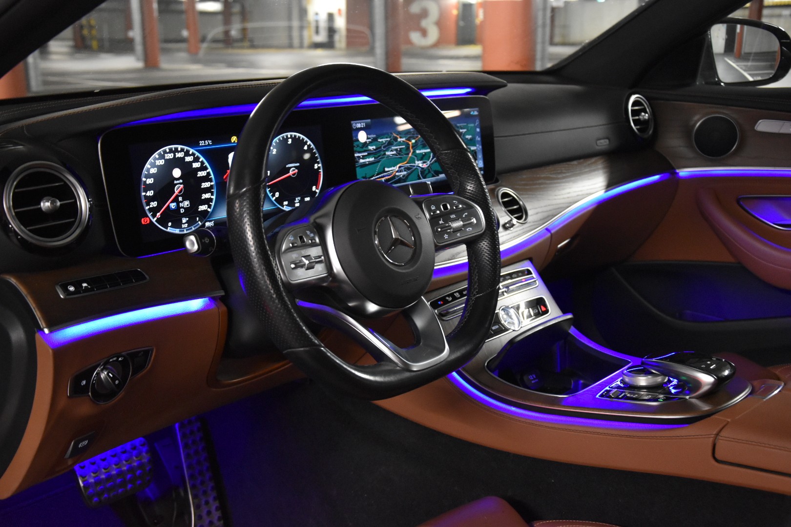MERCEDES-BENZ E 350 d Avantgarde 4Matic 9G-Tronic-image-28