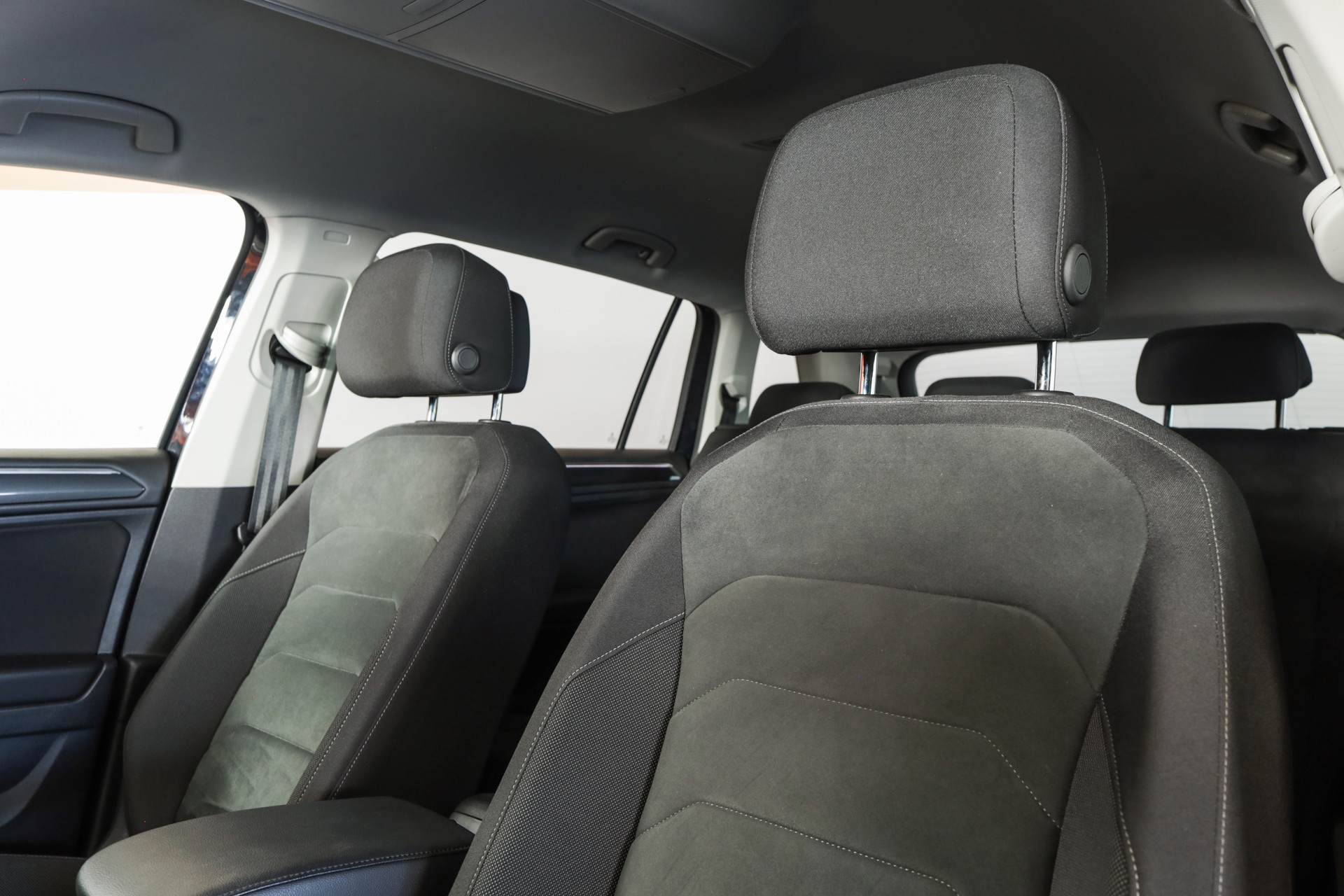 VW Tiguan Allspace 2.0TSI Highline 4Motion DSG-image-11