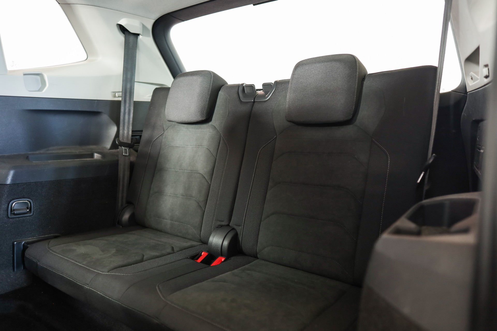 VW Tiguan Allspace 2.0TSI Highline 4Motion DSG-image-14