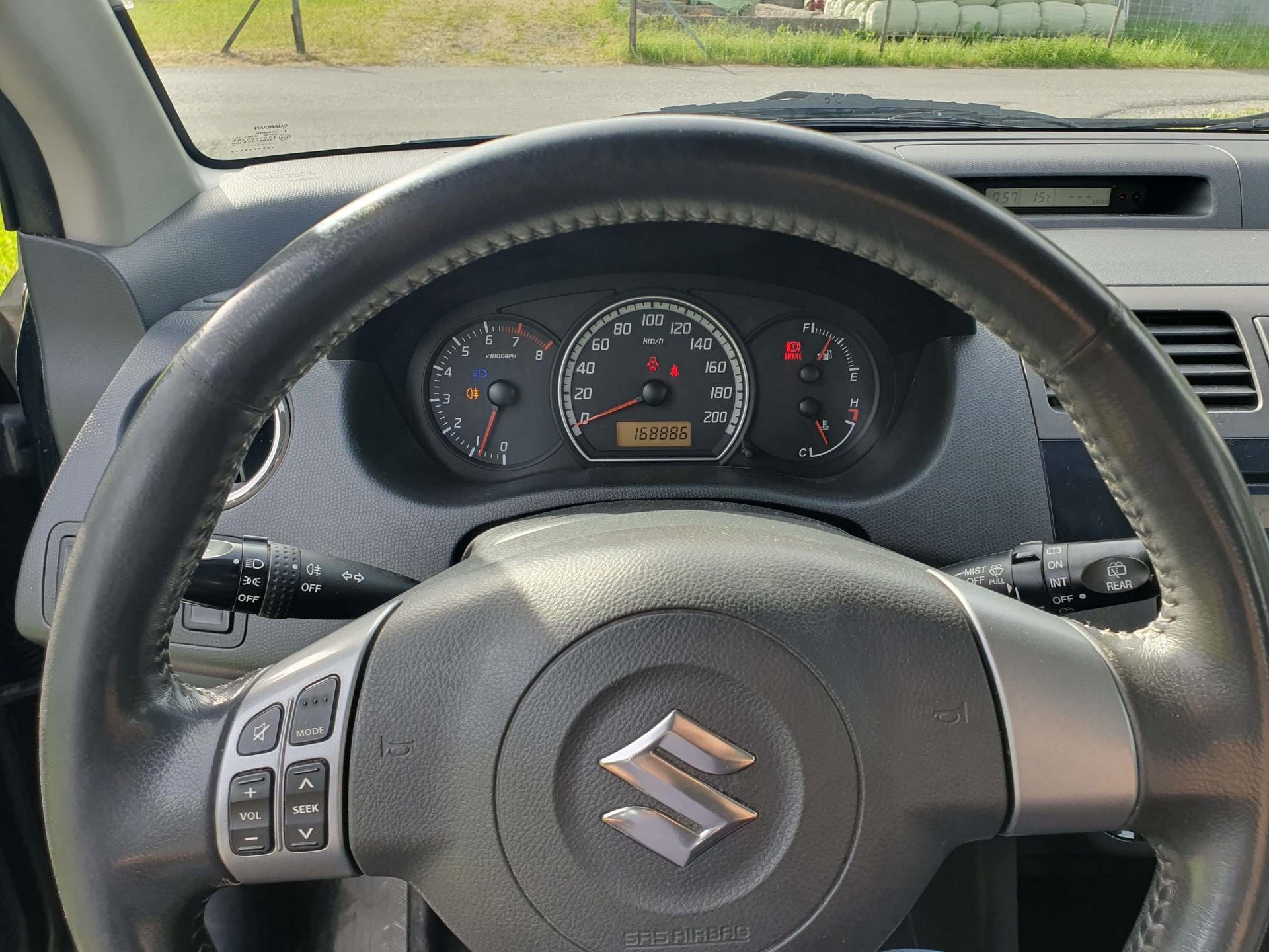 SUZUKI Swift 1.3 GL Top Piz Sulai 4WD-image-11