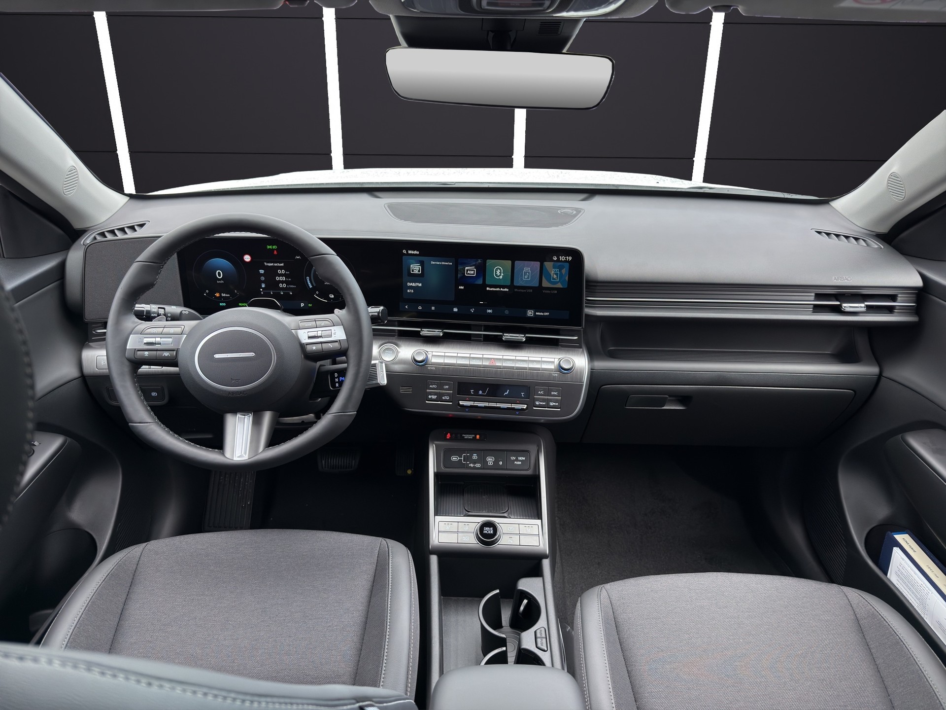 HYUNDAI Kona 1.6 GDi HEV Amplia DCT-image-8
