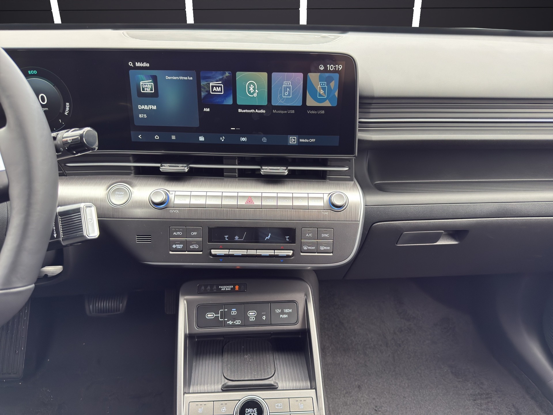 HYUNDAI Kona 1.6 GDi HEV Amplia DCT-image-10