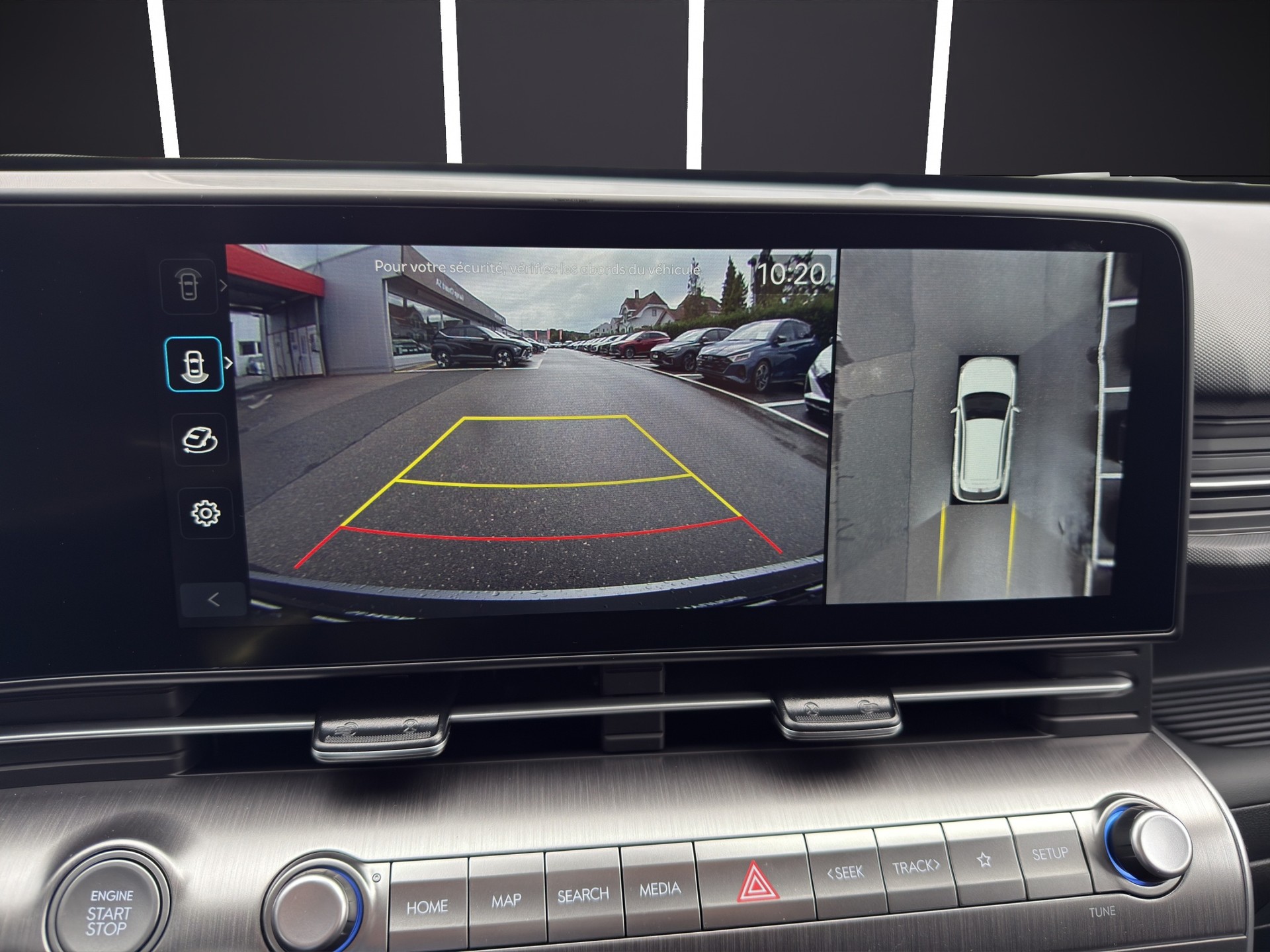 HYUNDAI Kona 1.6 GDi HEV Amplia DCT-image-12