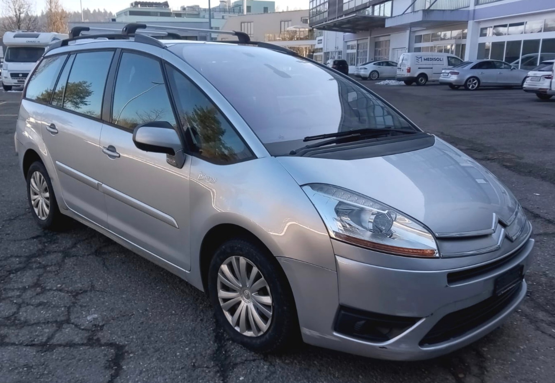 CITROEN Grand C4 Picasso 1.6 HDI 16V Dynamique-image-2