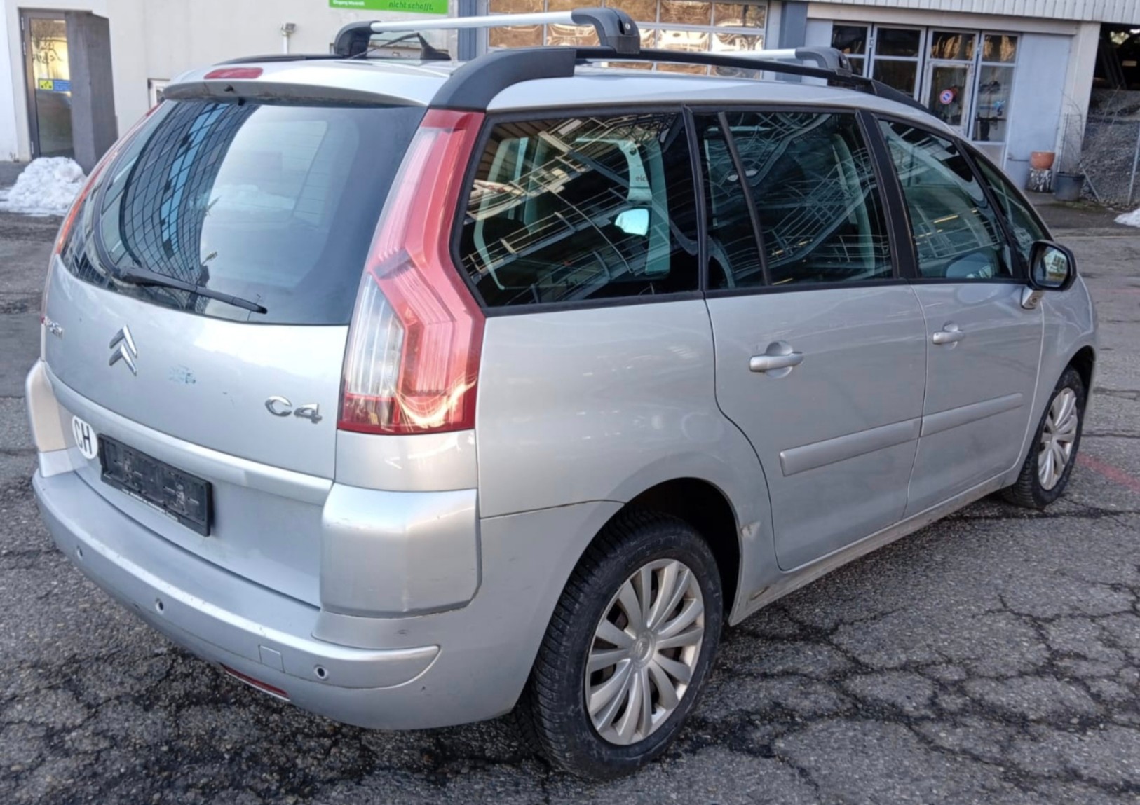 CITROEN Grand C4 Picasso 1.6 HDI 16V Dynamique-image-3
