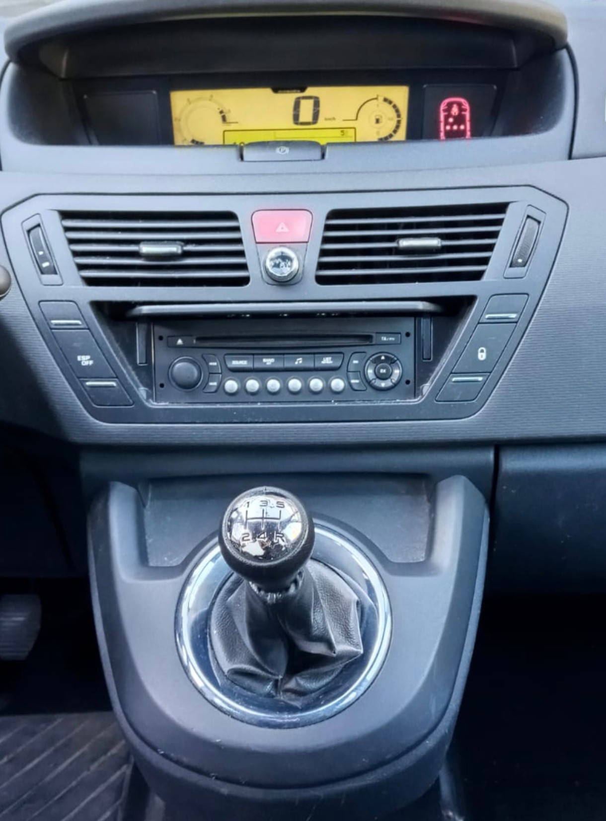 CITROEN Grand C4 Picasso 1.6 HDI 16V Dynamique-image-7