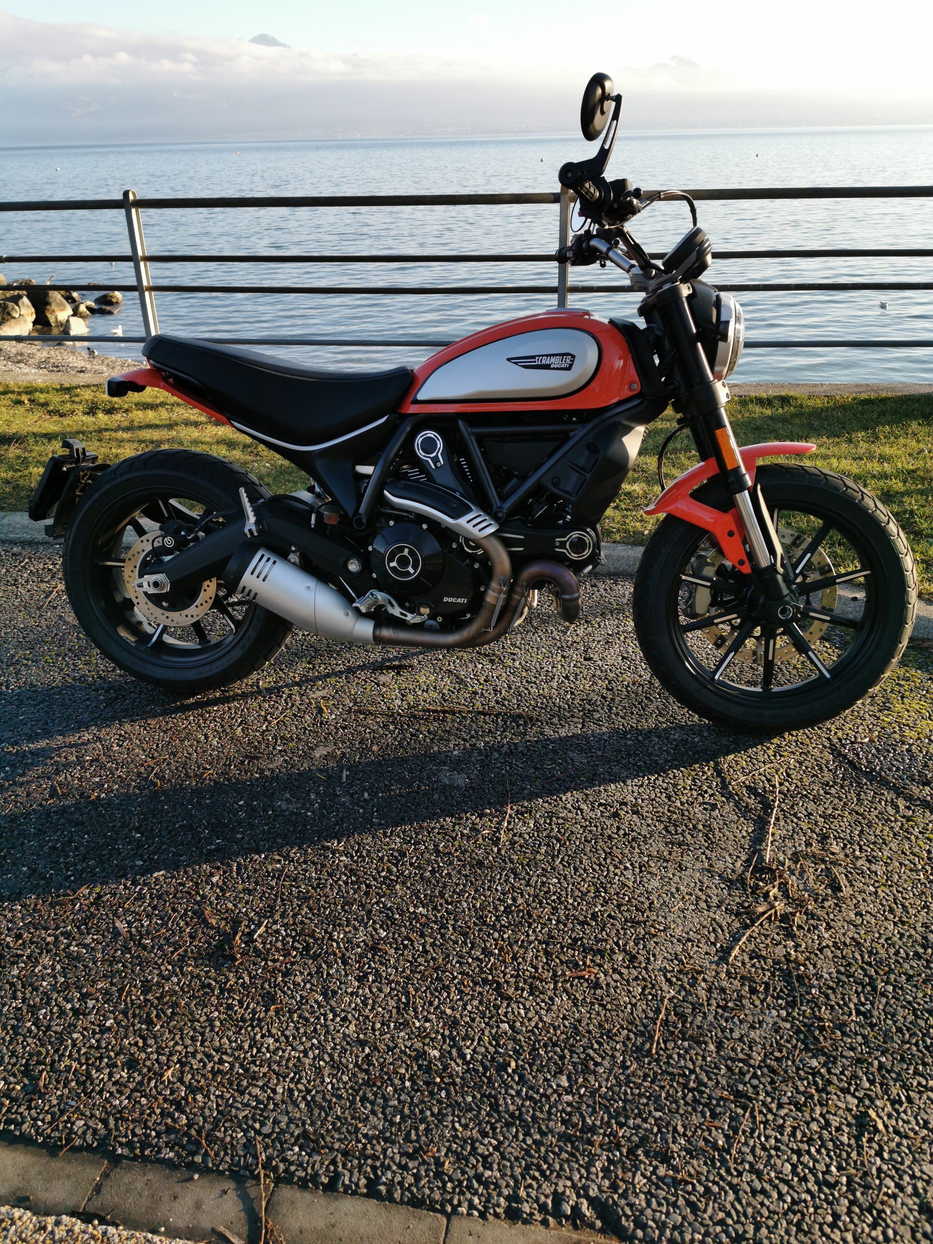 DUCATI SCRAMBLER 803-image-1