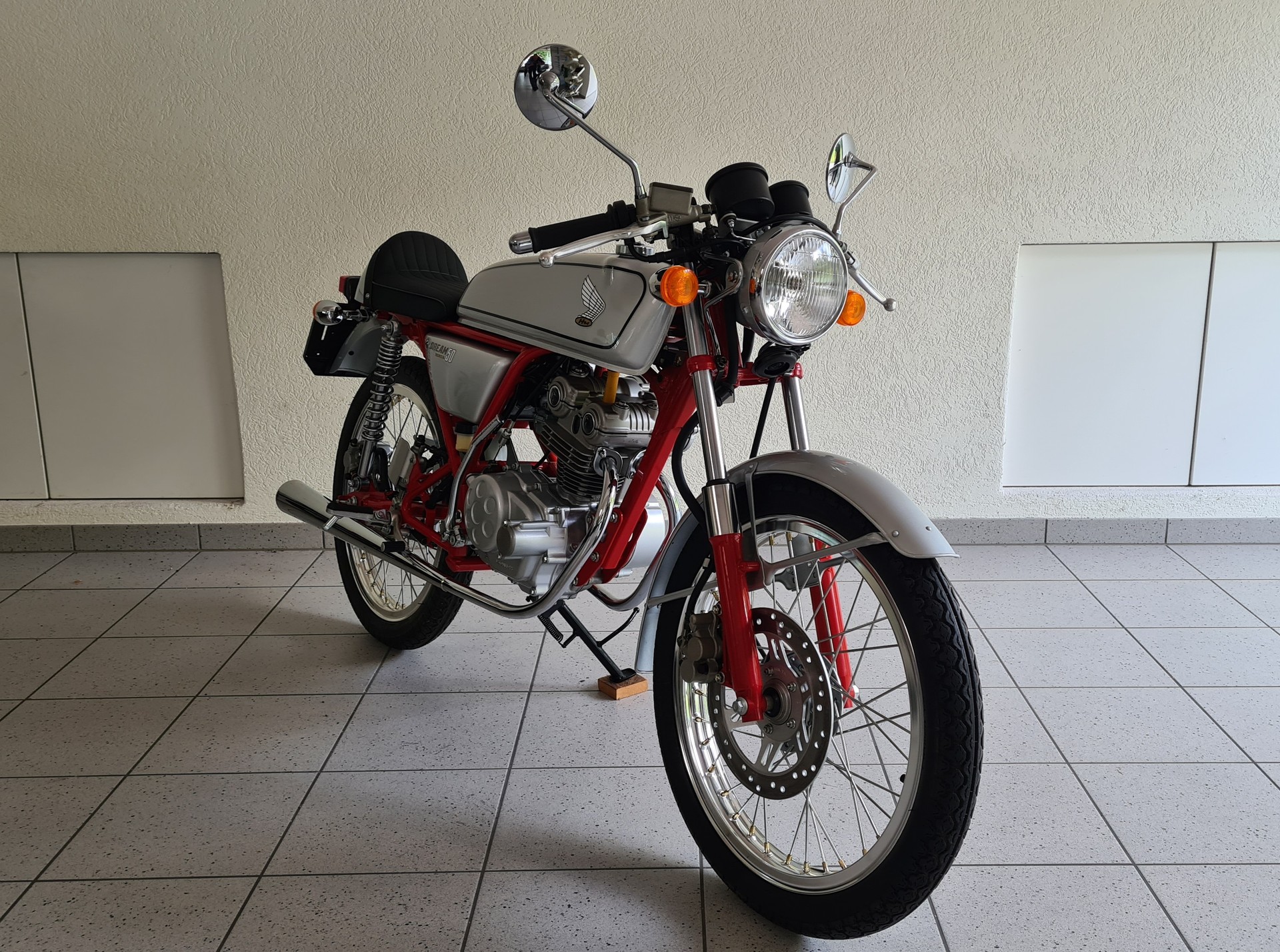 HONDA CB 50 DREAM-image-1