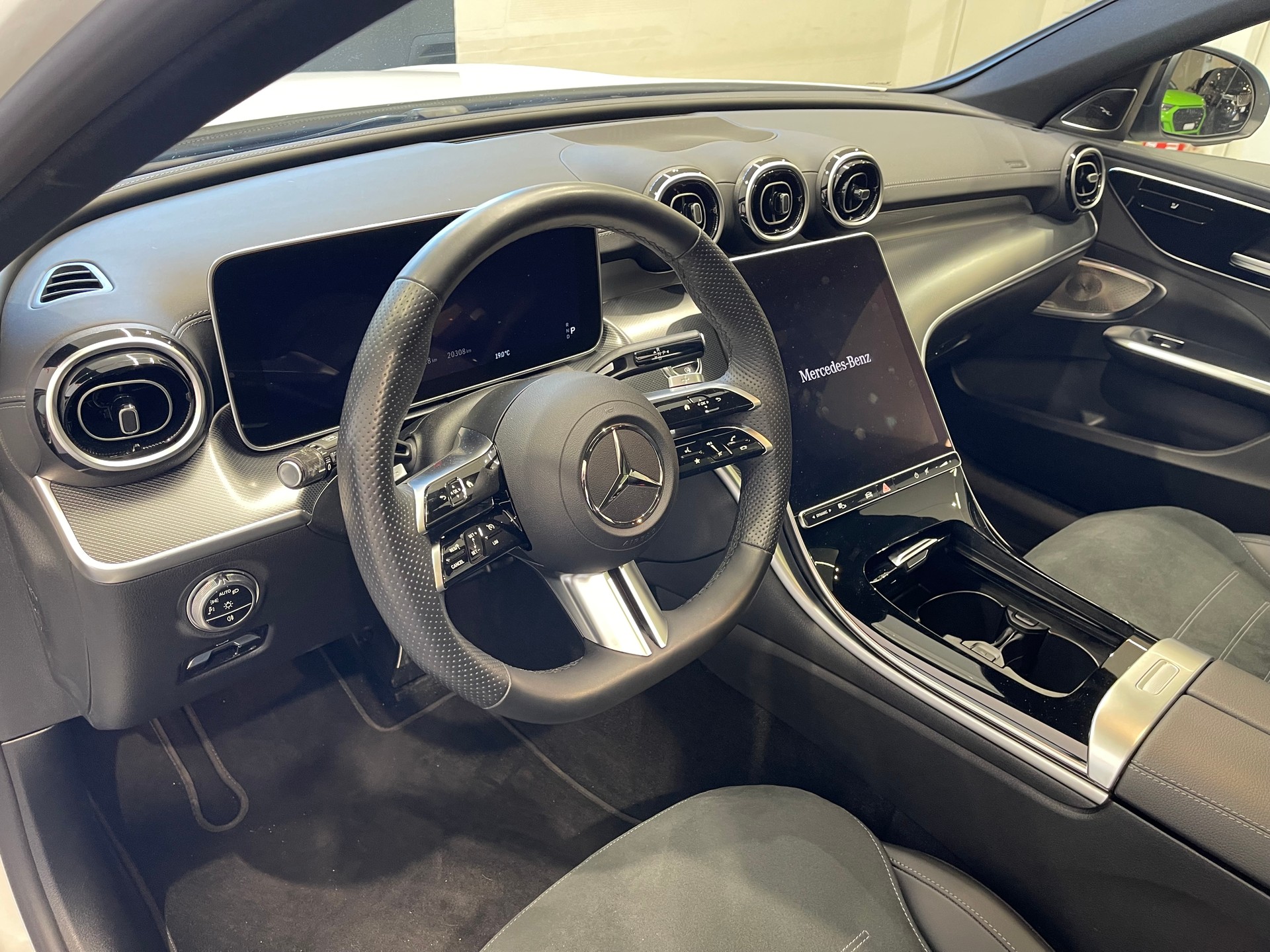 MERCEDES-BENZ C 300 T 4Matic AMG Line *GARANTIE MB BIS 04.2027*-image-11