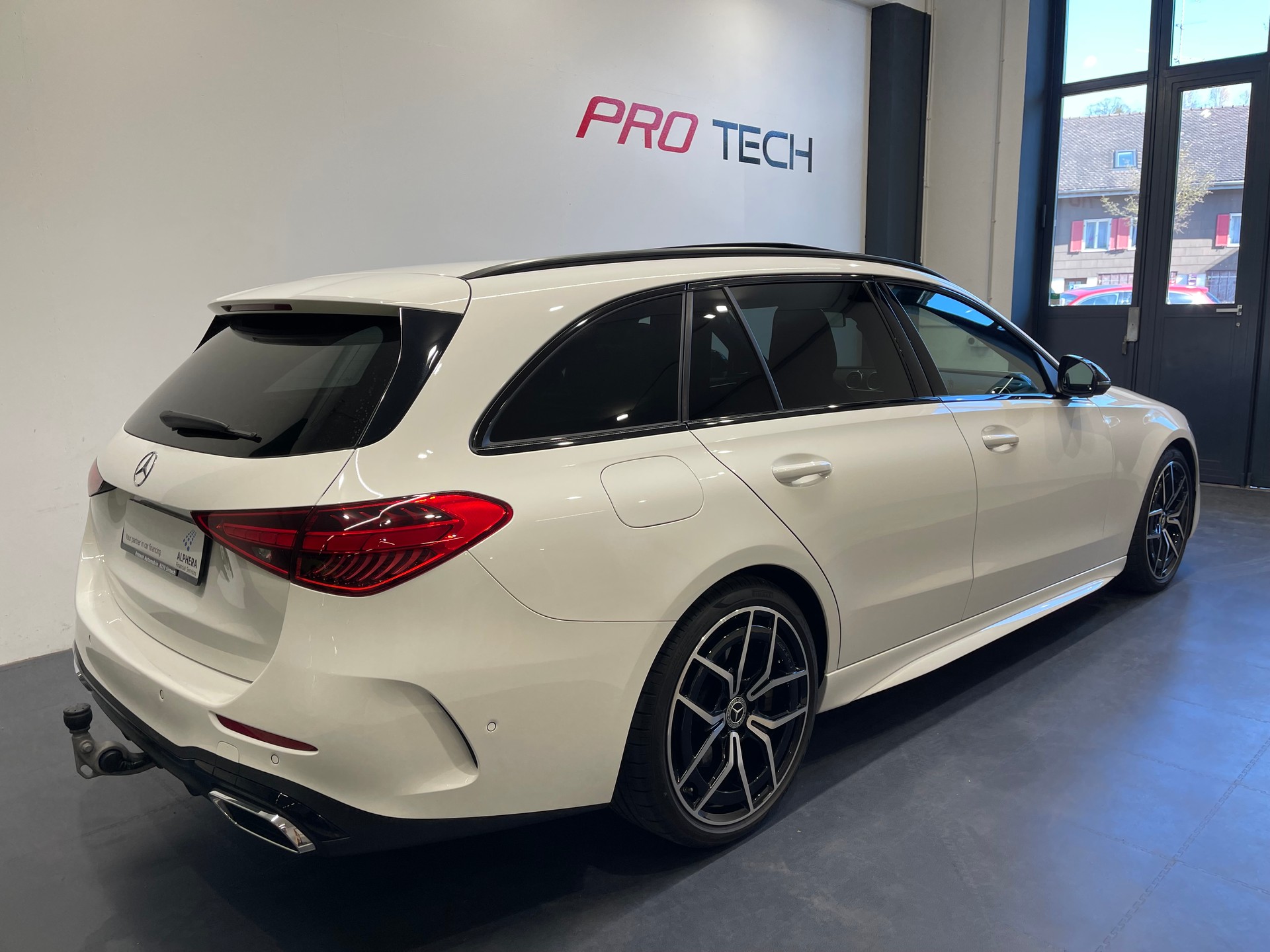 MERCEDES-BENZ C 300 T 4Matic AMG Line *GARANTIE MB BIS 04.2027*-image-6