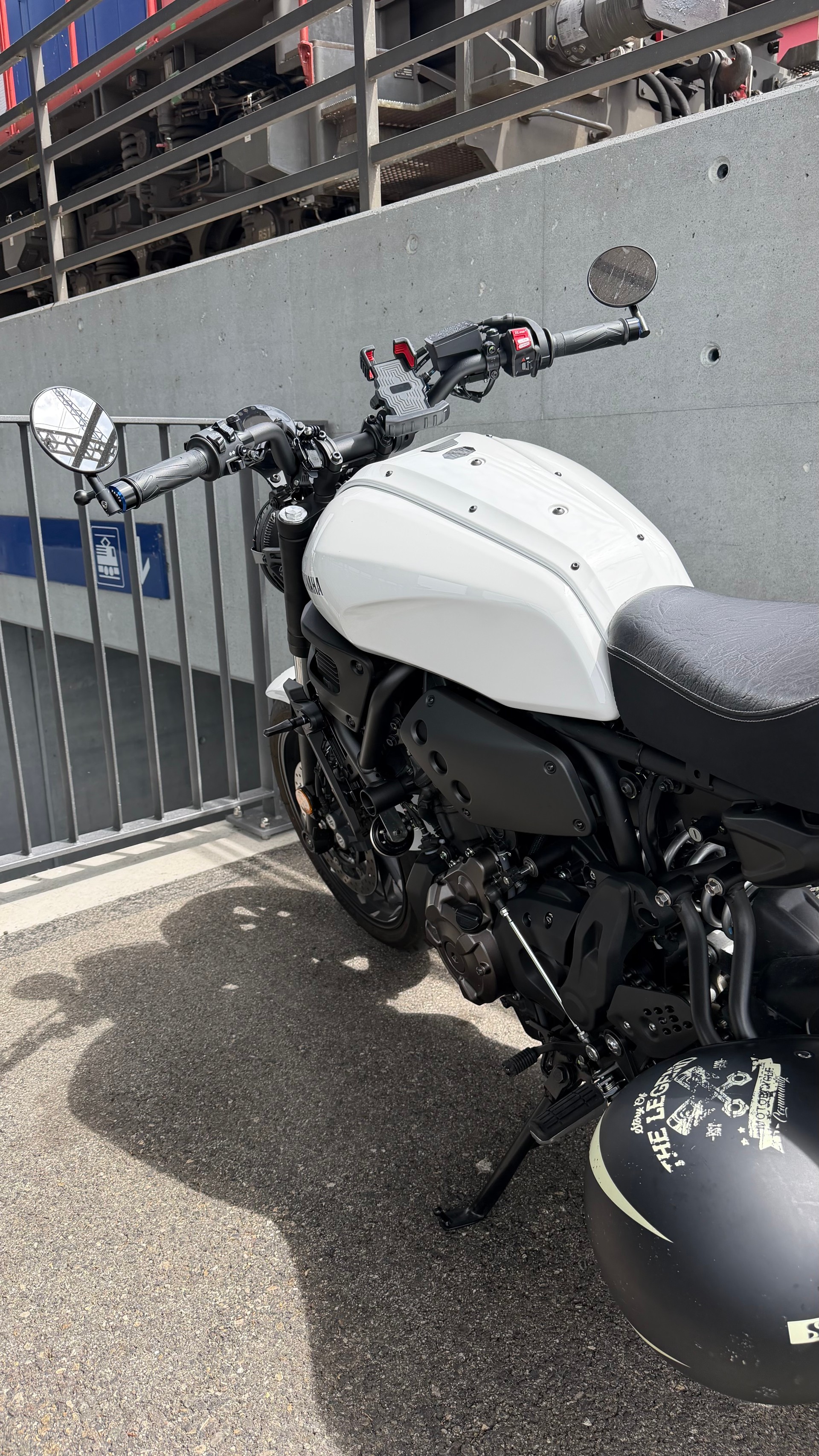 YAMAHA XSR 700 Legacy (35kW)-image-2