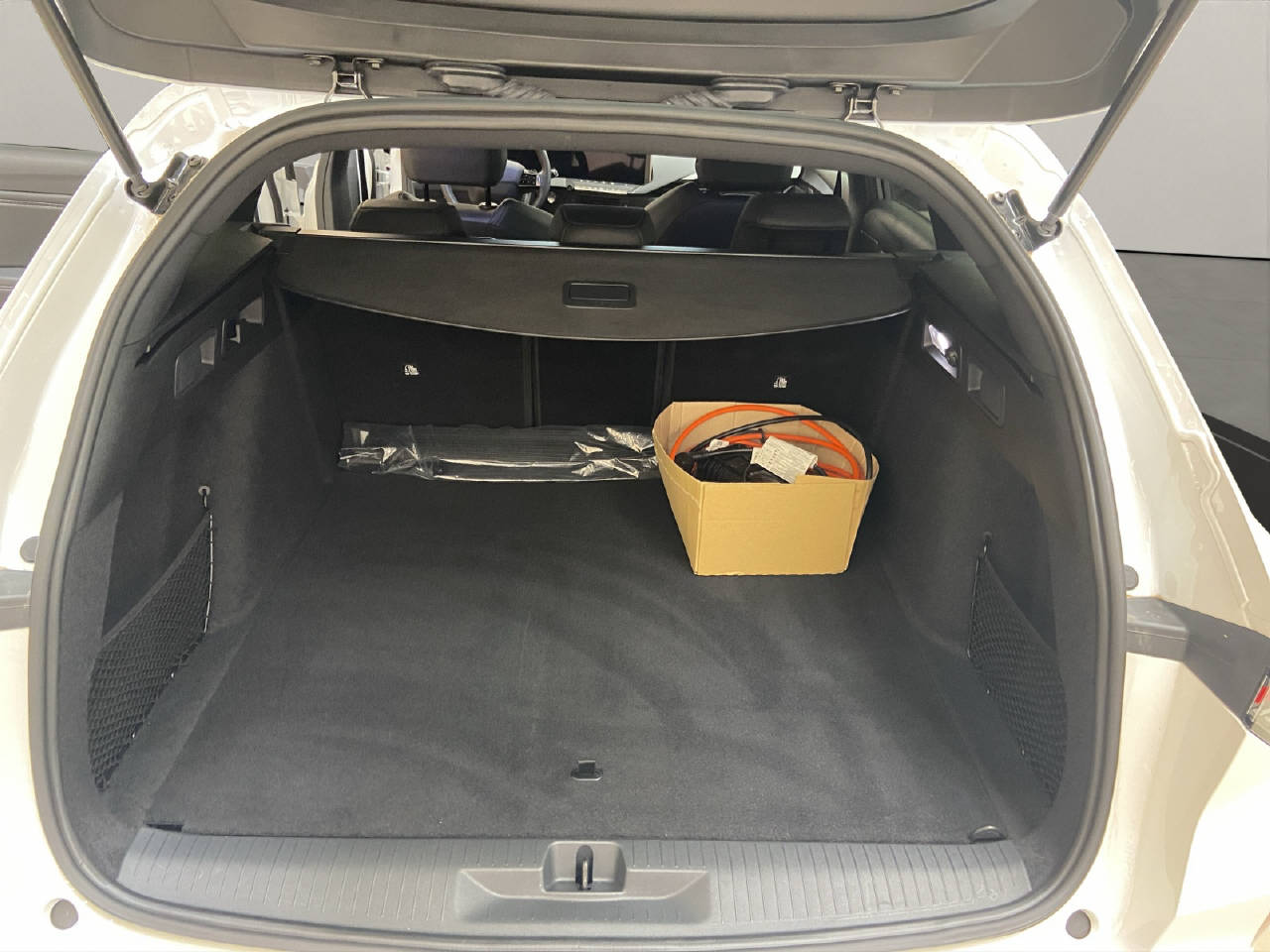OPEL Astra Sports Tourer 1.6 T PHEV GS-image-11