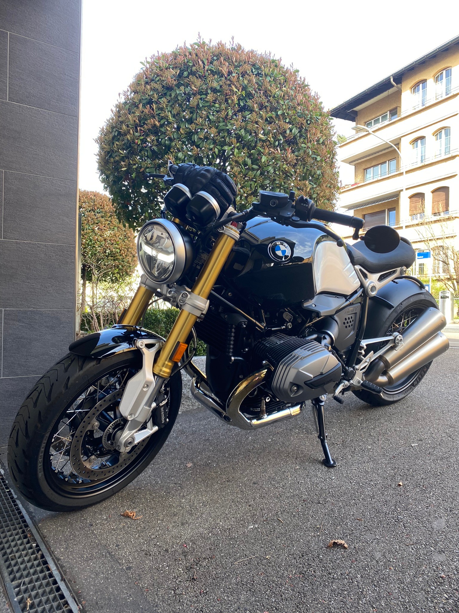 BMW R nineT-image-3