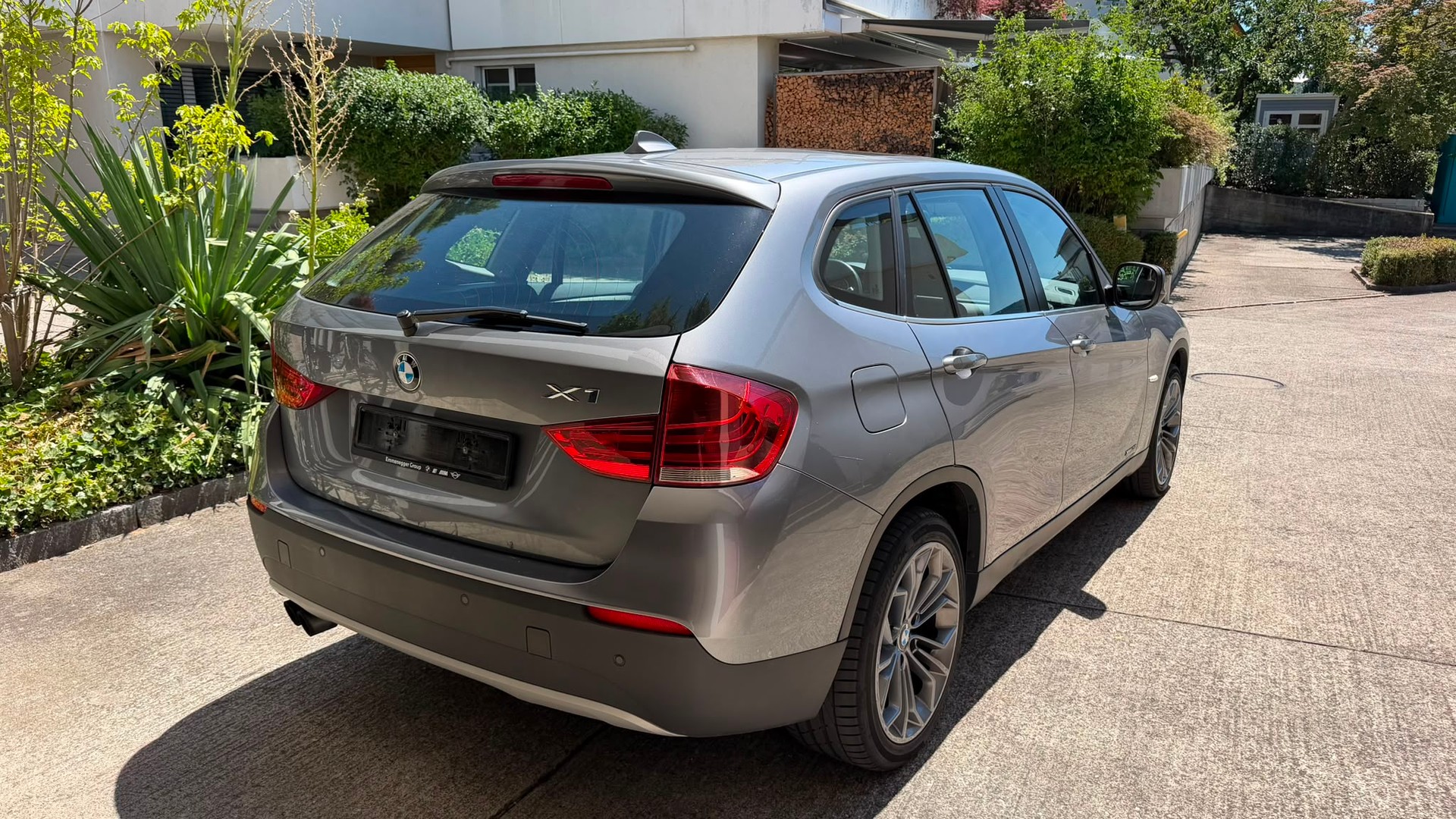 BMW X1 xDrive 28i Steptronic-image-4