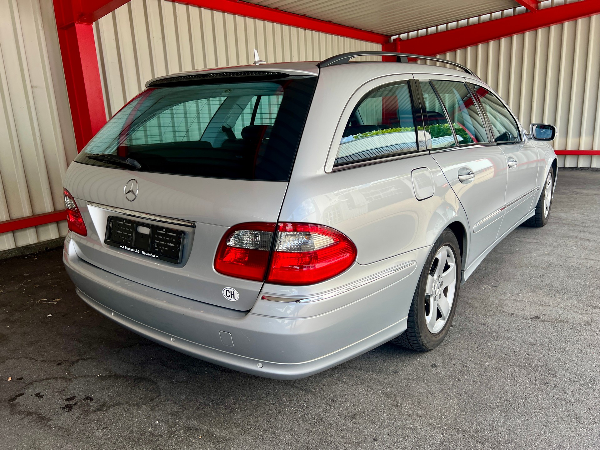 MERCEDES-BENZ E 280 Avantgarde-image-5