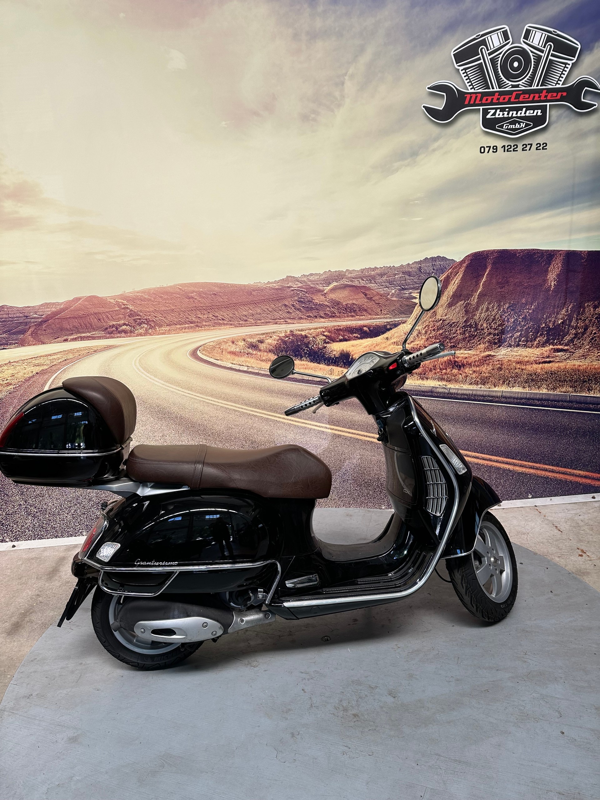 PIAGGIO Vespa 125 GT-image-0
